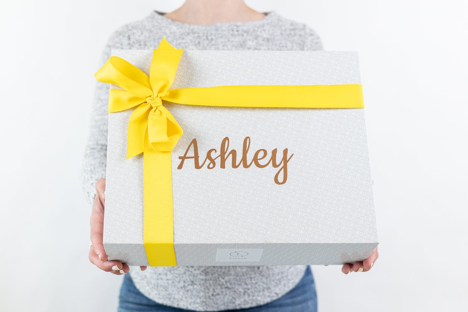 Lizush Gift set for new mom Congratulations gift basket, Celebration gift box