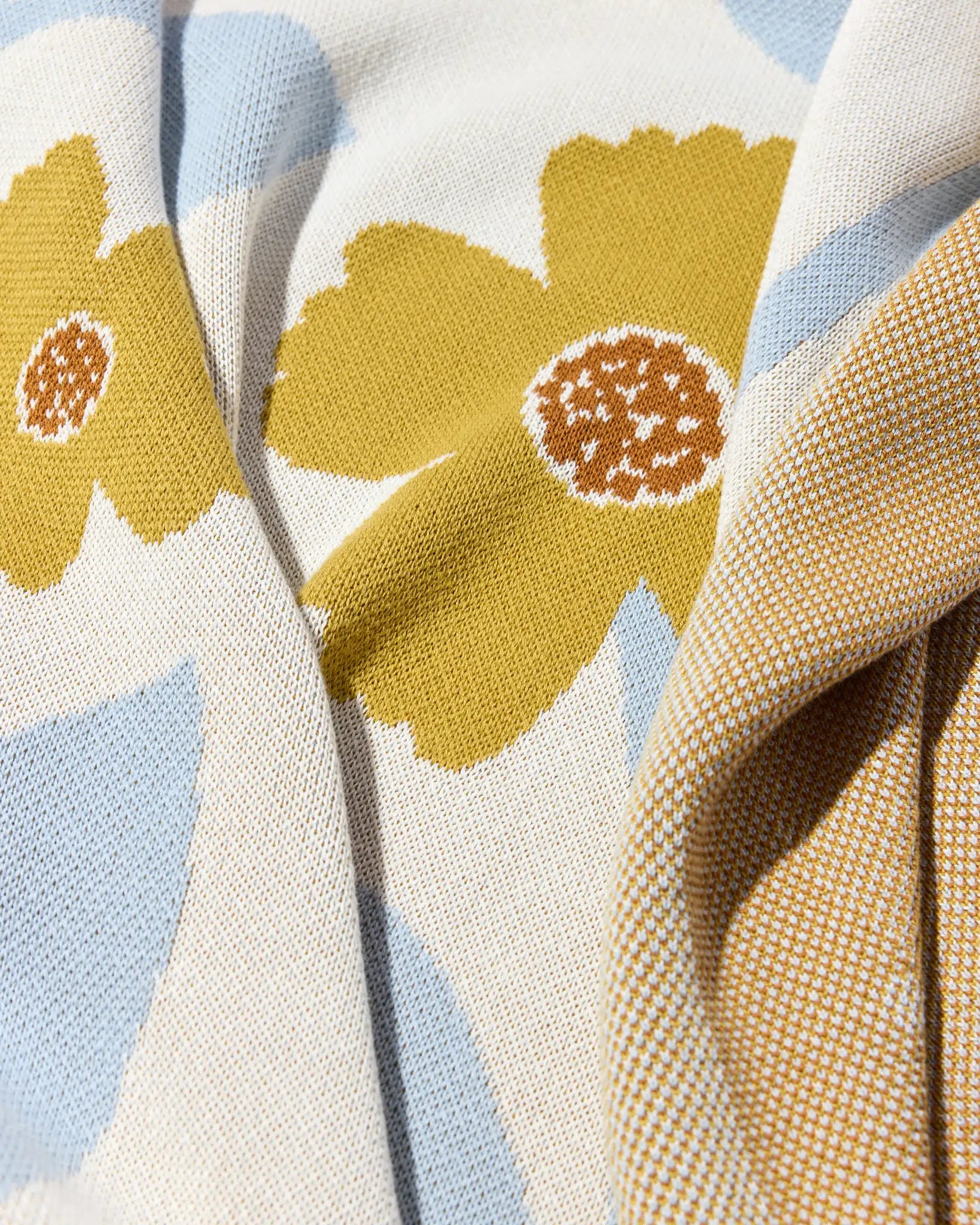 Biquette Throw Blanket Bugs in Love