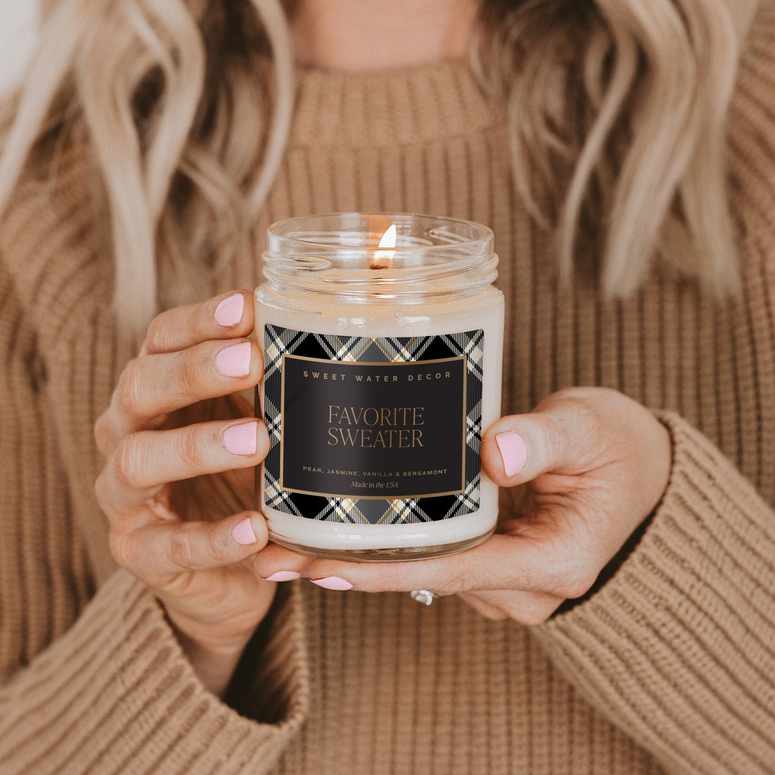 Favorite Sweater Soy Candle - Patterned 9 oz - Clear Jar (Cashmere and Vanilla) - My American Goods