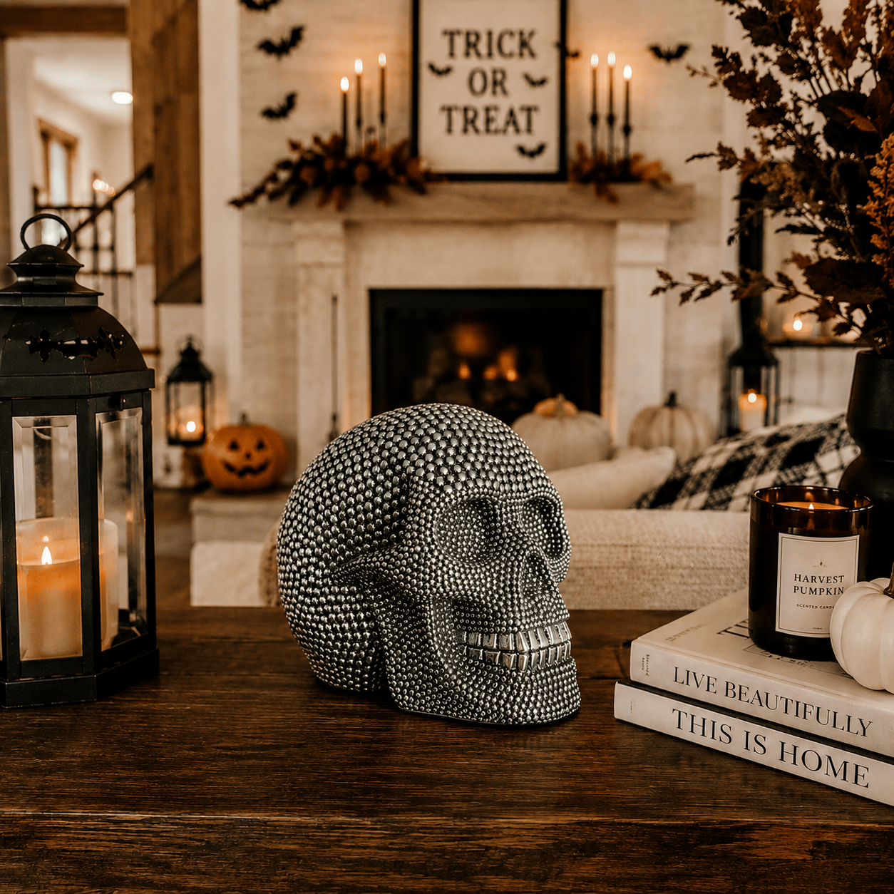 Gia Roma Halloween Resin Skull Gold