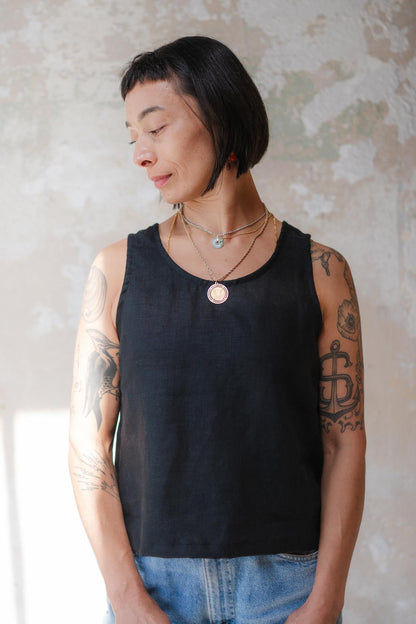 Classic Tank in Black Linen