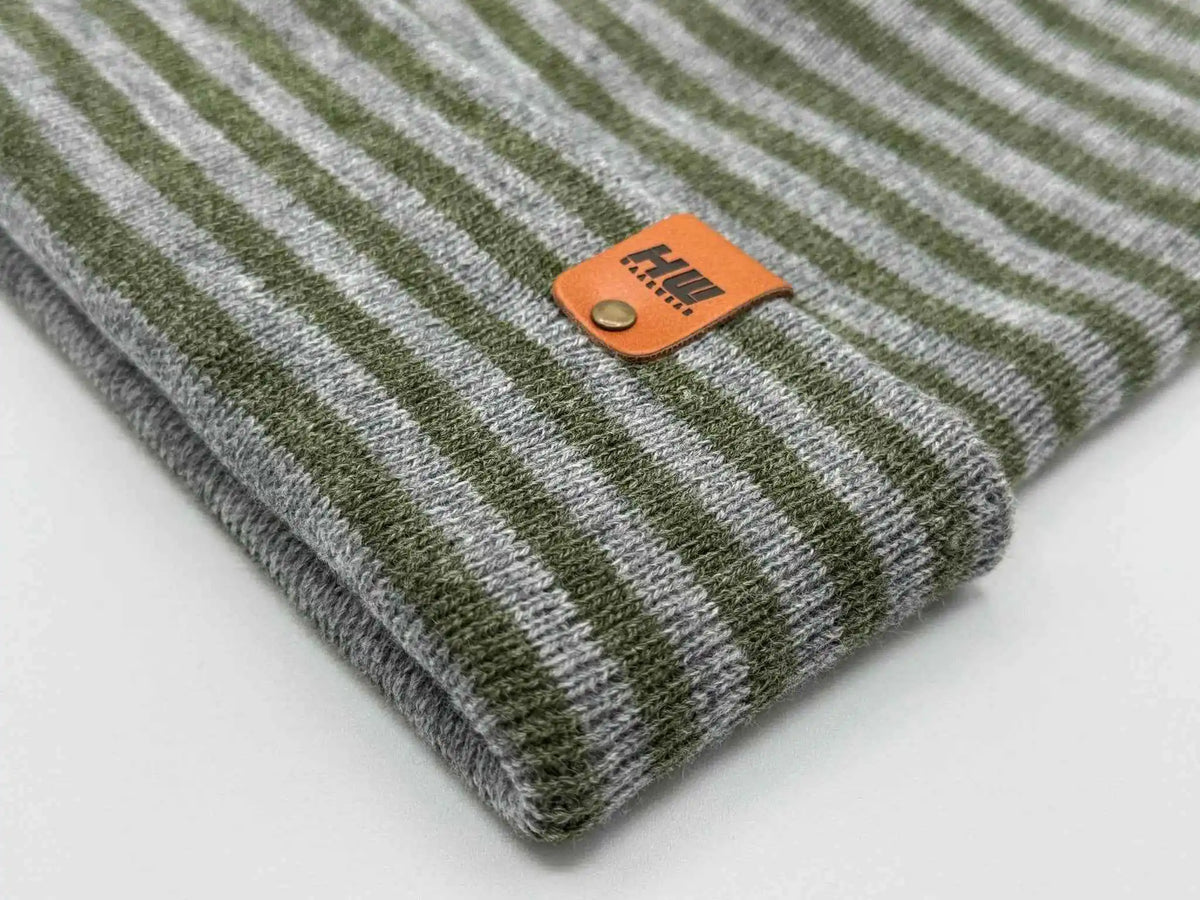 Classic RoRo Cuffed Beanie, Gray and Green