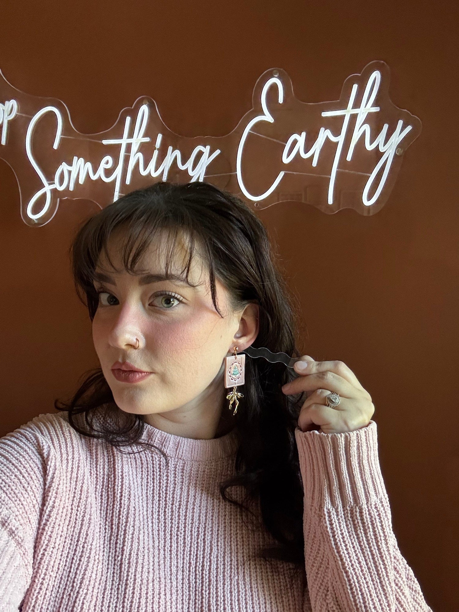 Pine and Ribbon, in Pink