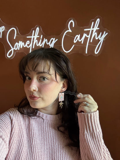 Pine and Ribbon, in Pink