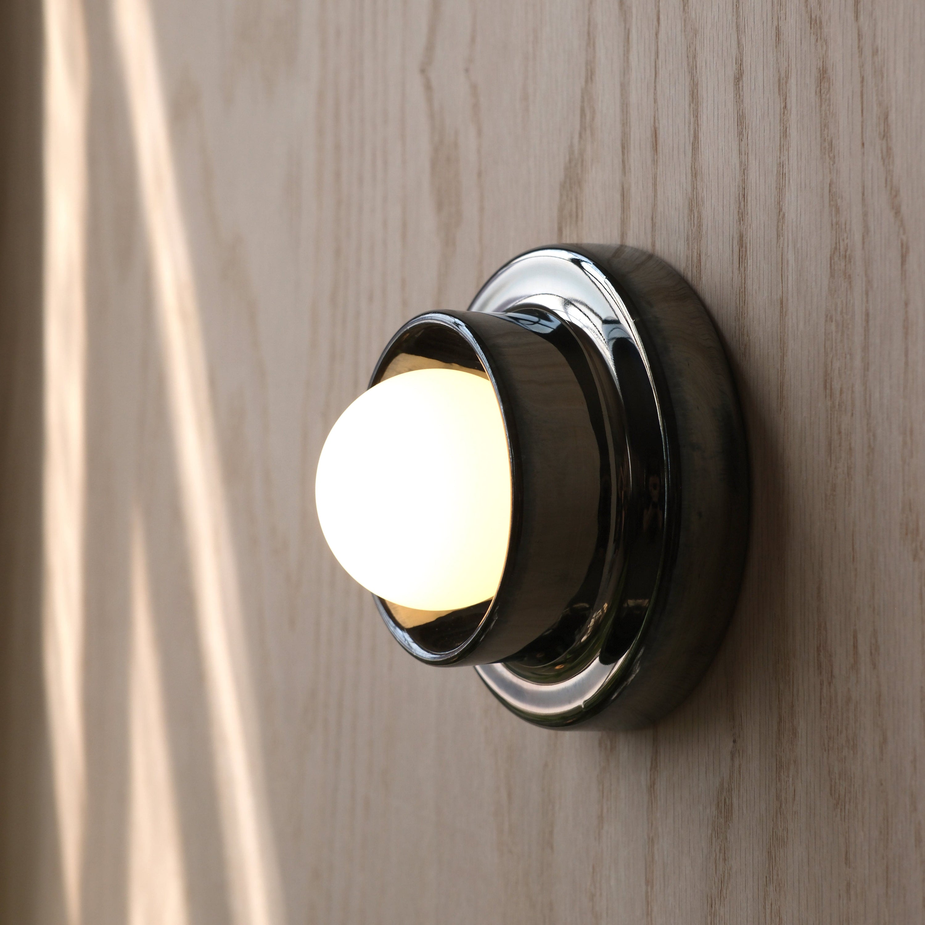 Misewell Lamps Chrome / Hard-wired (Dimmable) Q Sconce