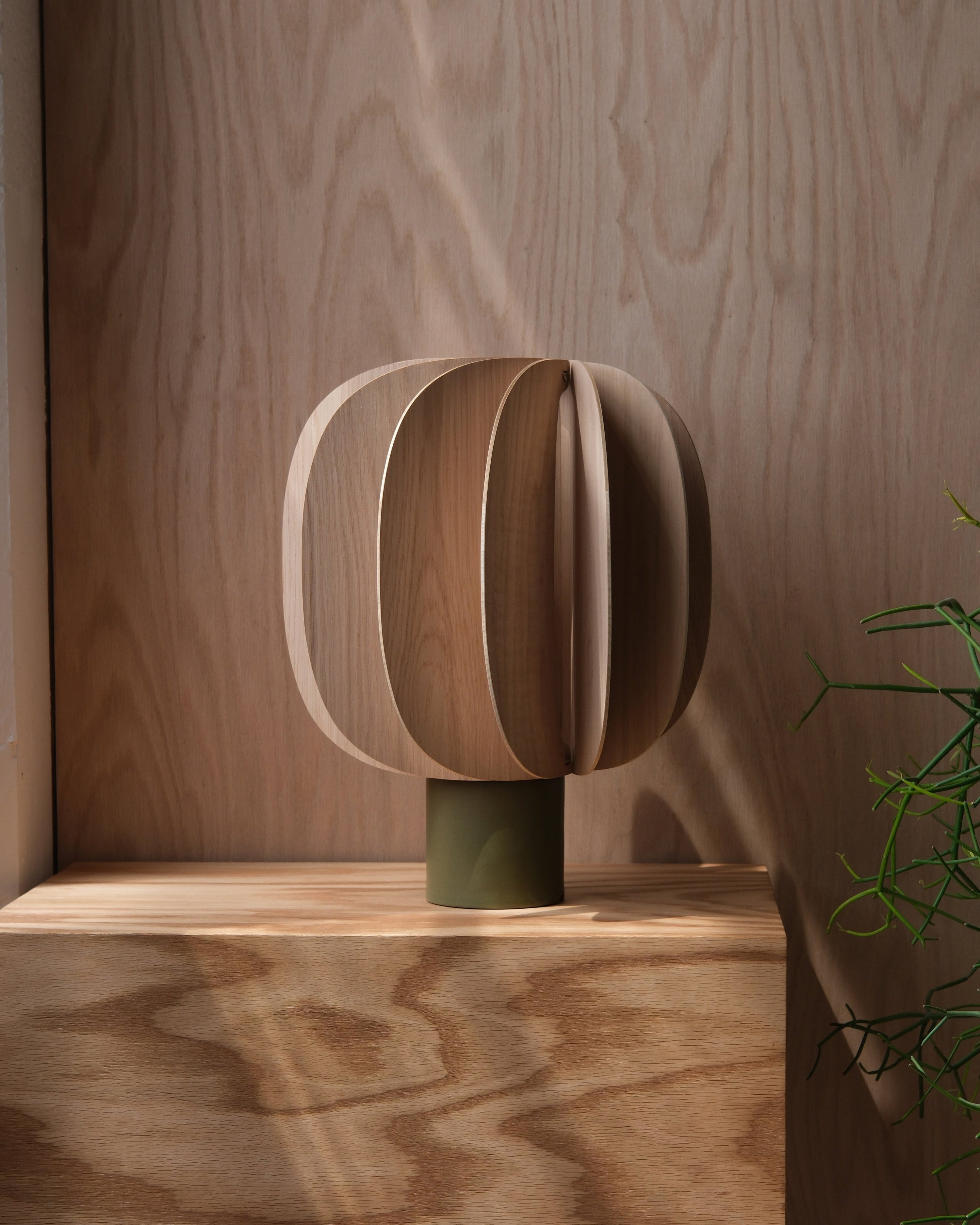 Fin Table Lamp