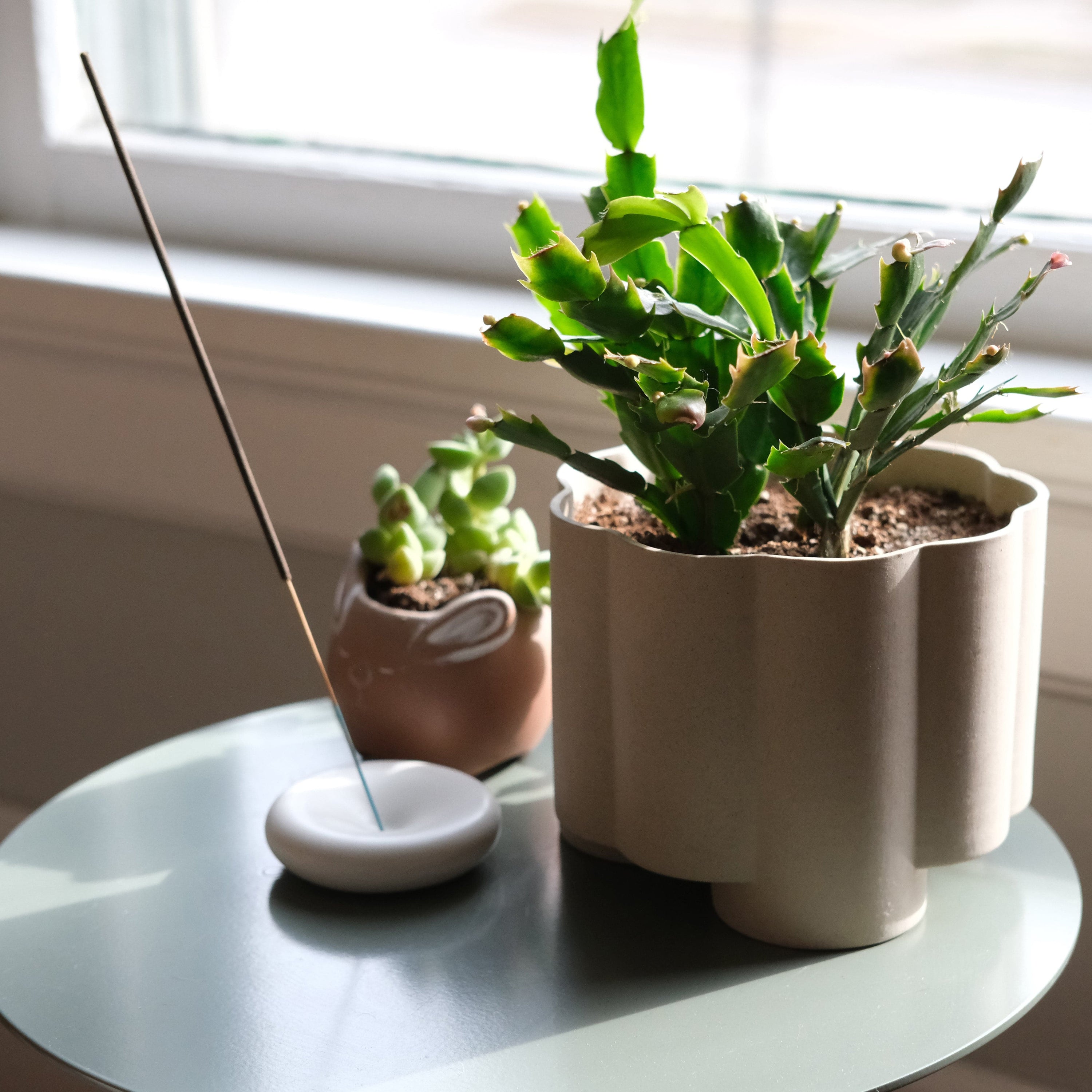 Misewell Pots &amp; Planters Dune Pillar Planter