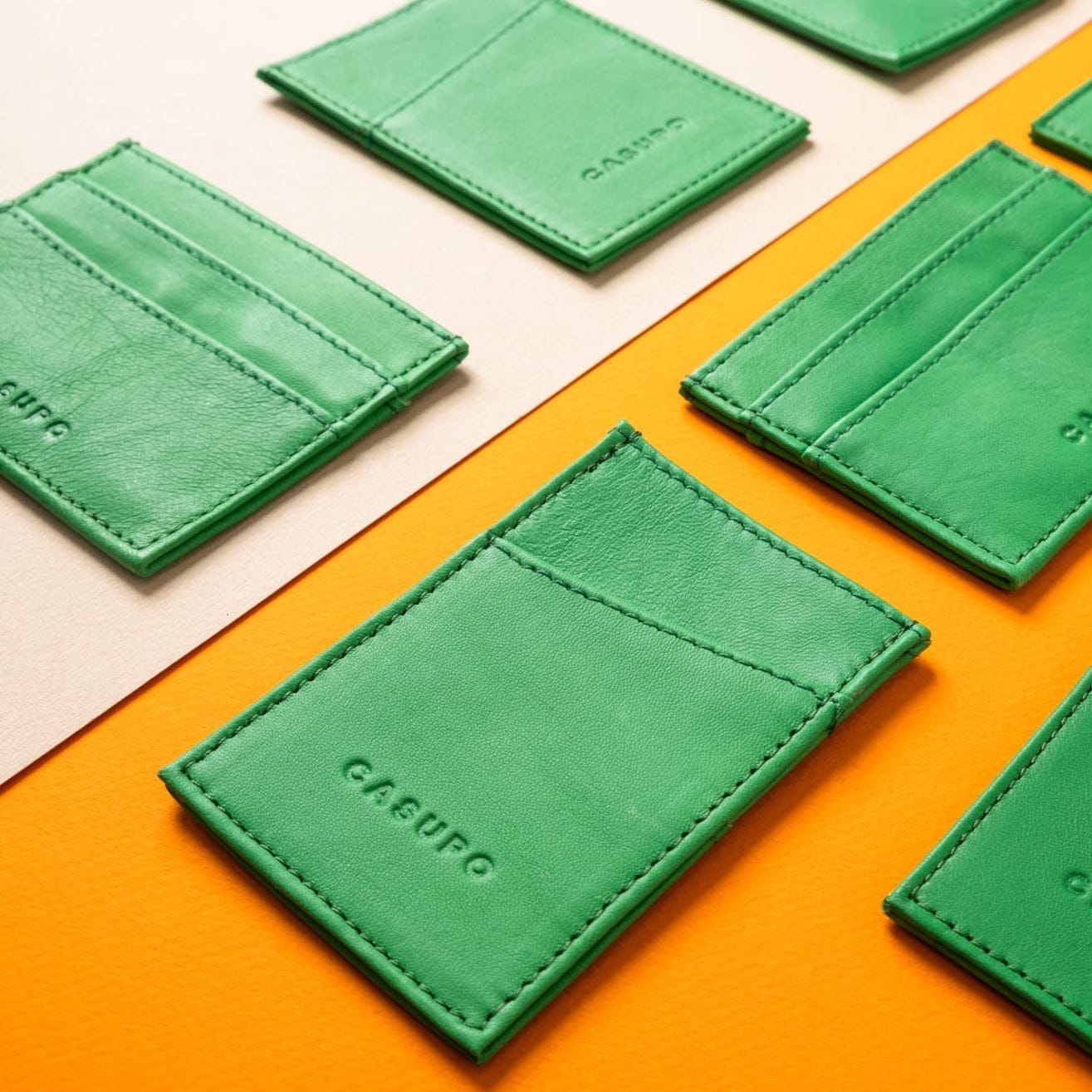 CASUPO Slim Card Holder Minimalist Wallet With RFID Protection - Green