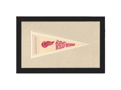 Vintage Detroit Red Wings Pennant