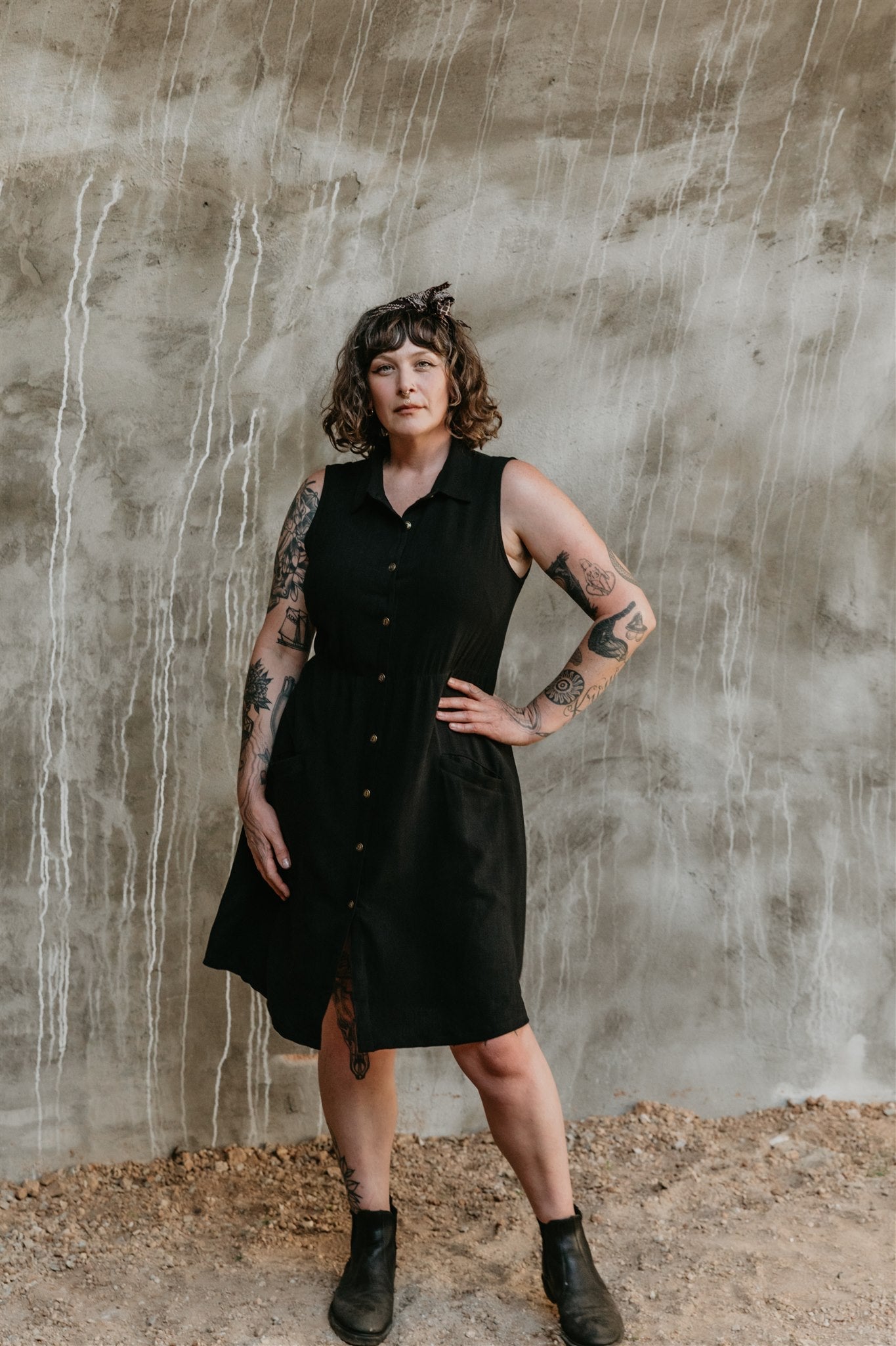Mona Dress in Black Linen