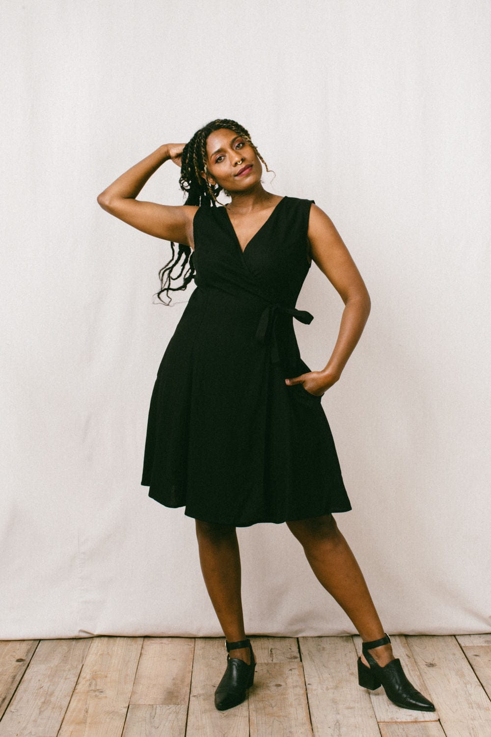 Field Day Dress Thea Dress in Black Linen