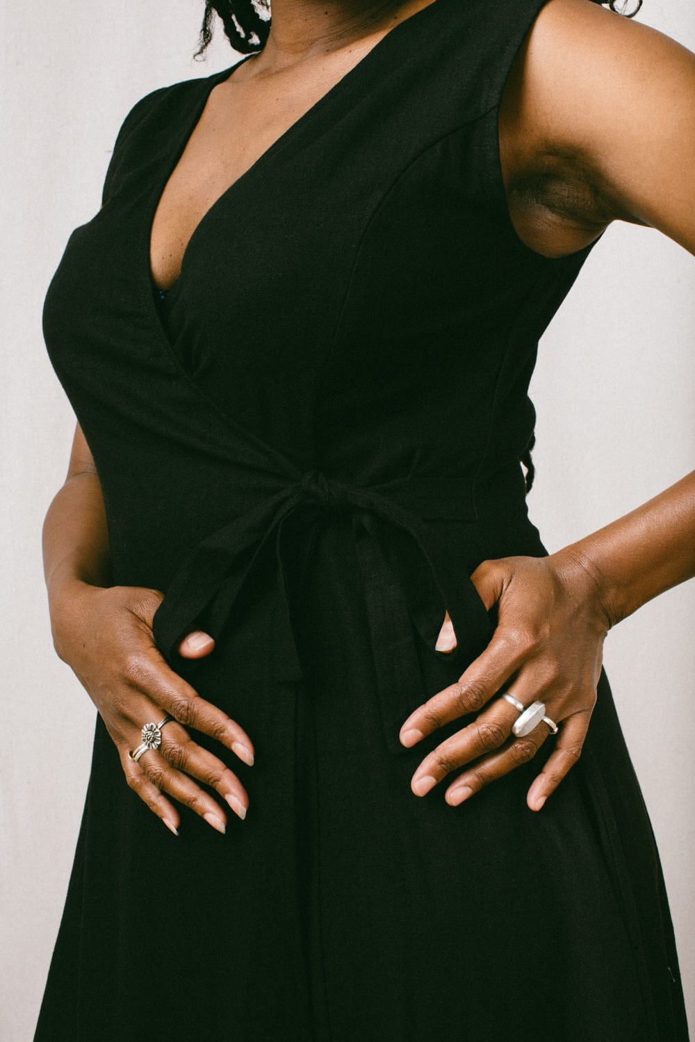Field Day Dress Thea Dress in Black Linen