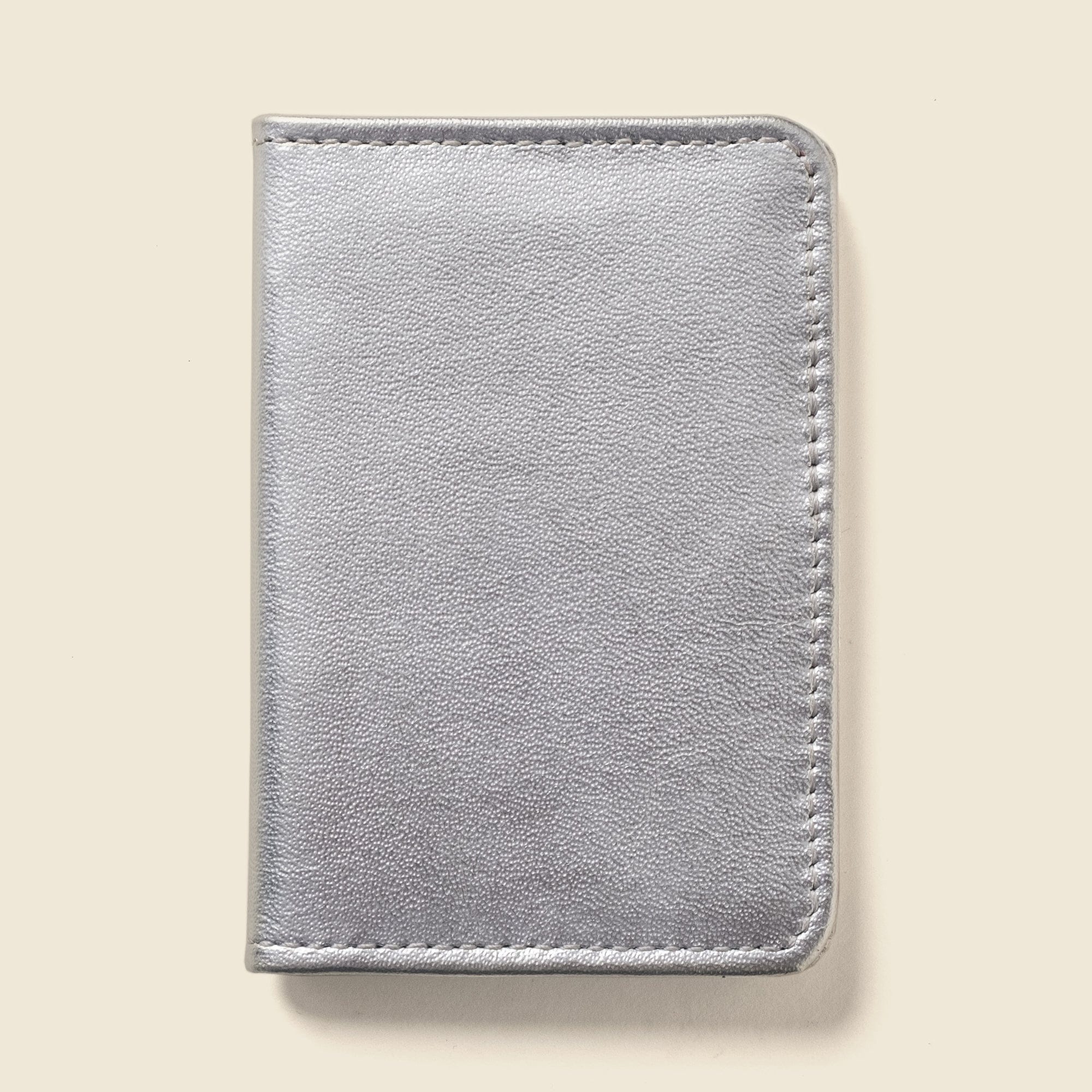 CASUPO Small Bifold Compact Bifold with RFID Protection - Silver