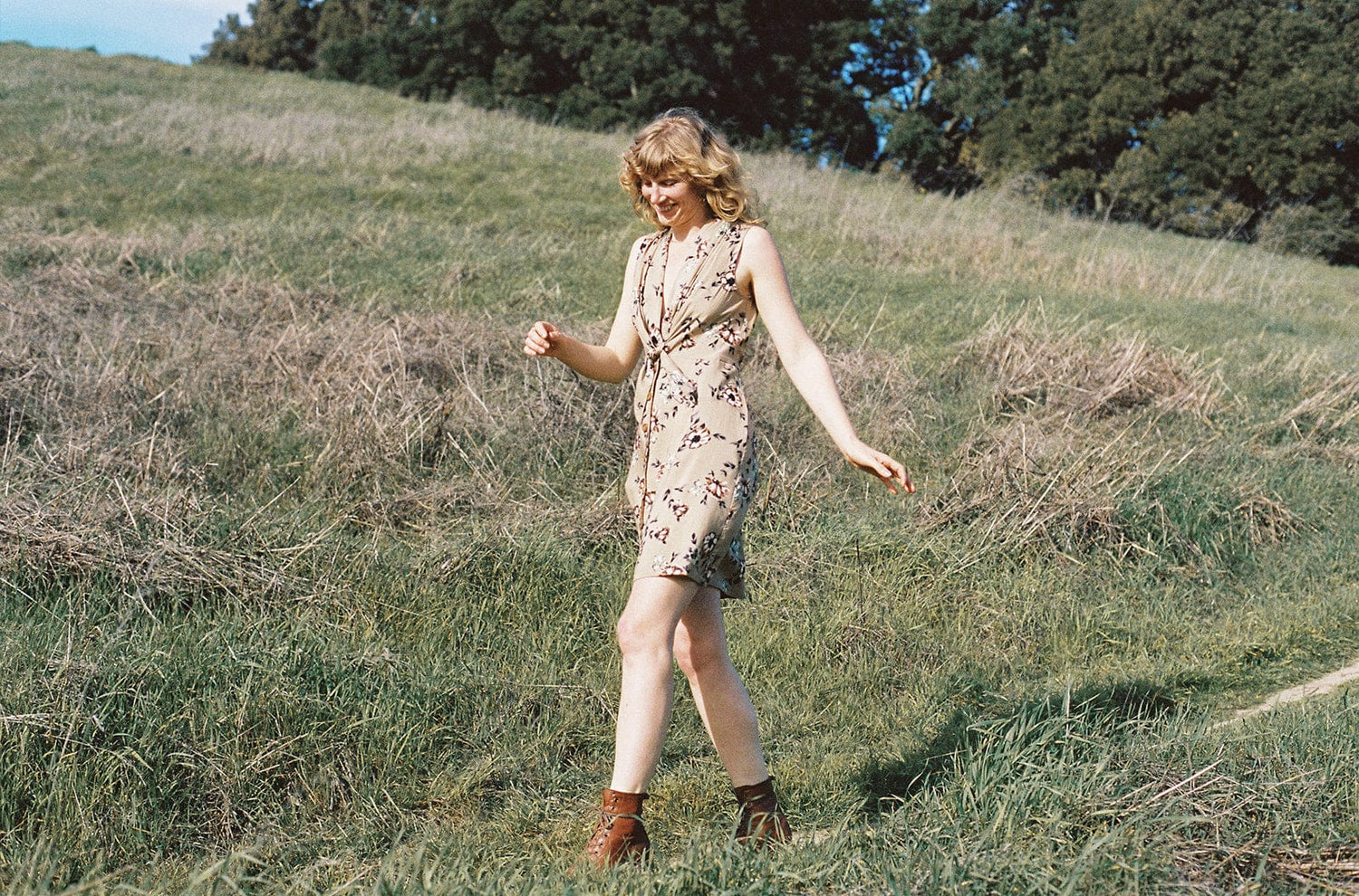Field Day Dress Paloma Dress in Taupe Floral