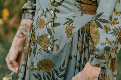 Field Day Dress Prairie Dress in Slate Marigold