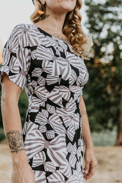 Field Day Dress Bella Dress in Bow Tie Challis