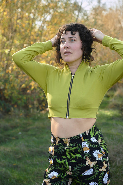 Cropped Hoodie In Starfruit Yellow