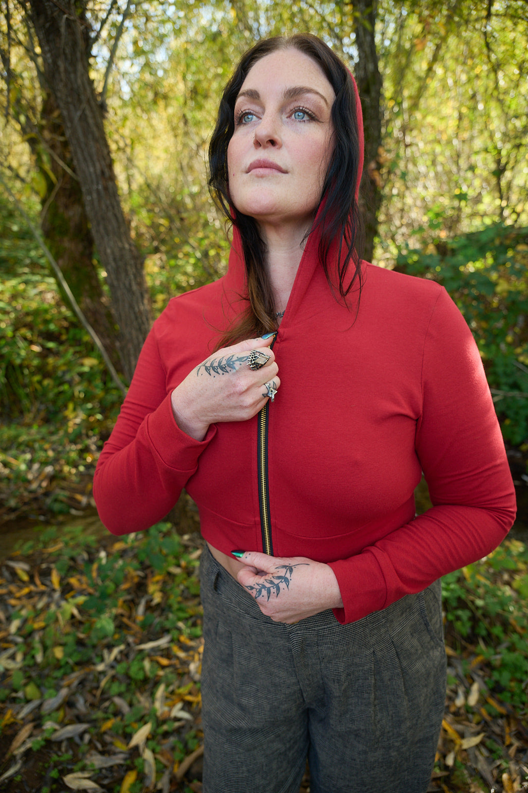 Cropped Hoodie In Cherry Red