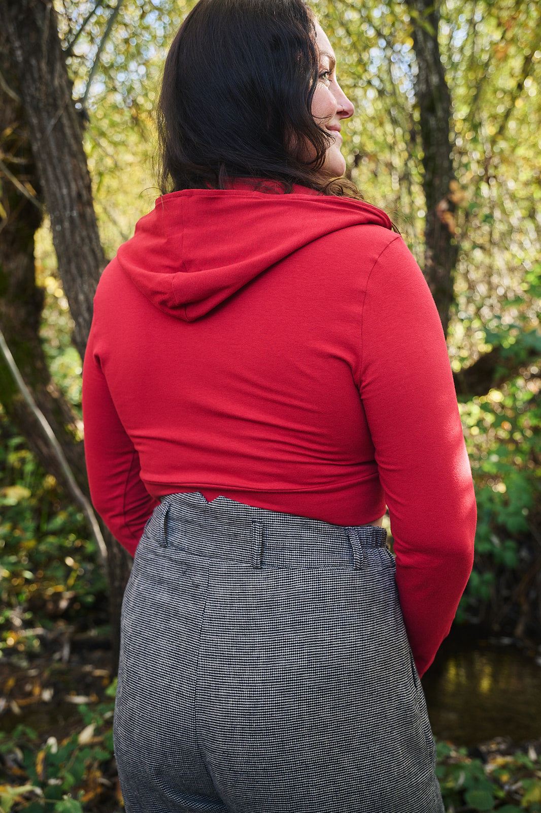 Cropped Hoodie In Cherry Red