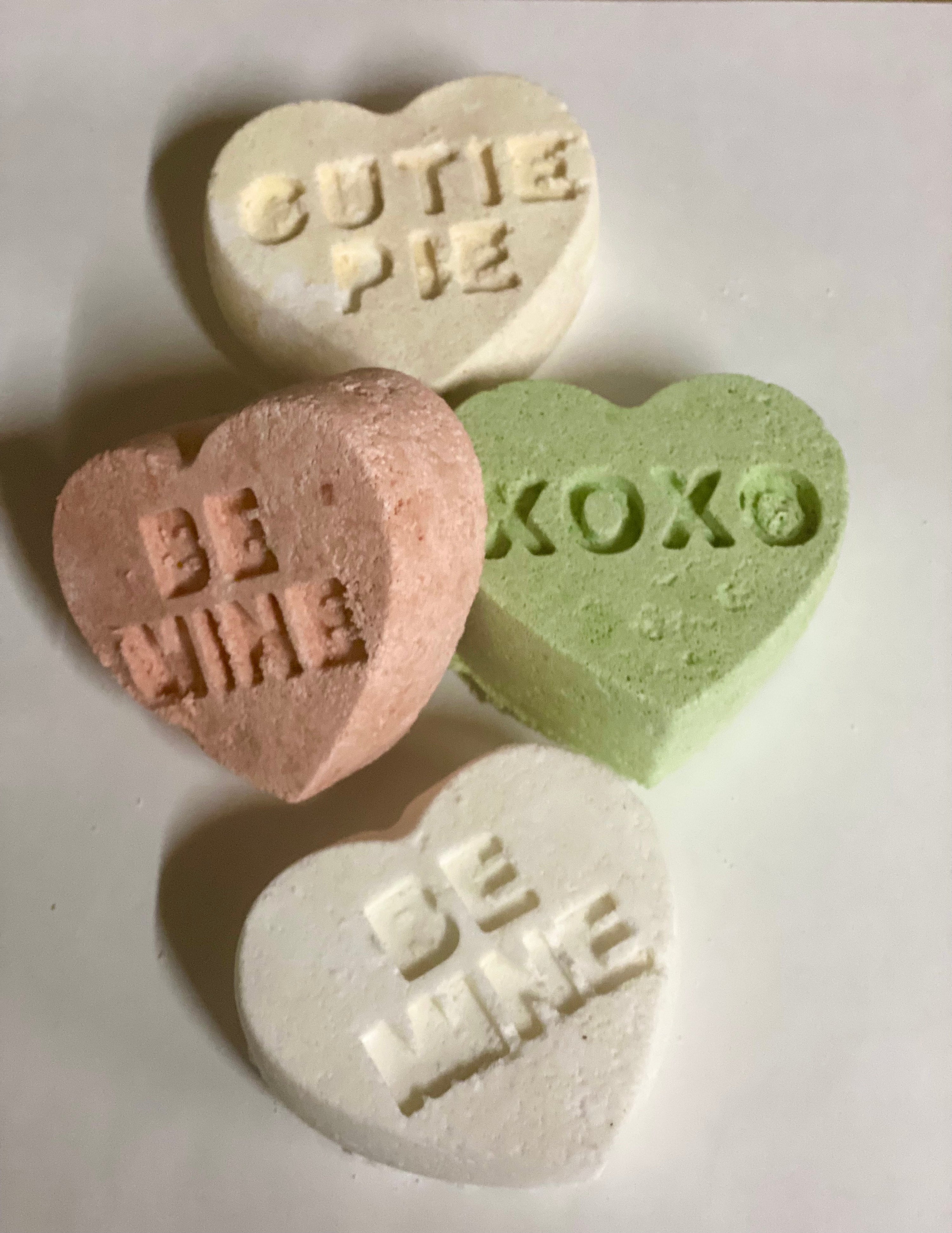 Conversation Heart Bath Bomb