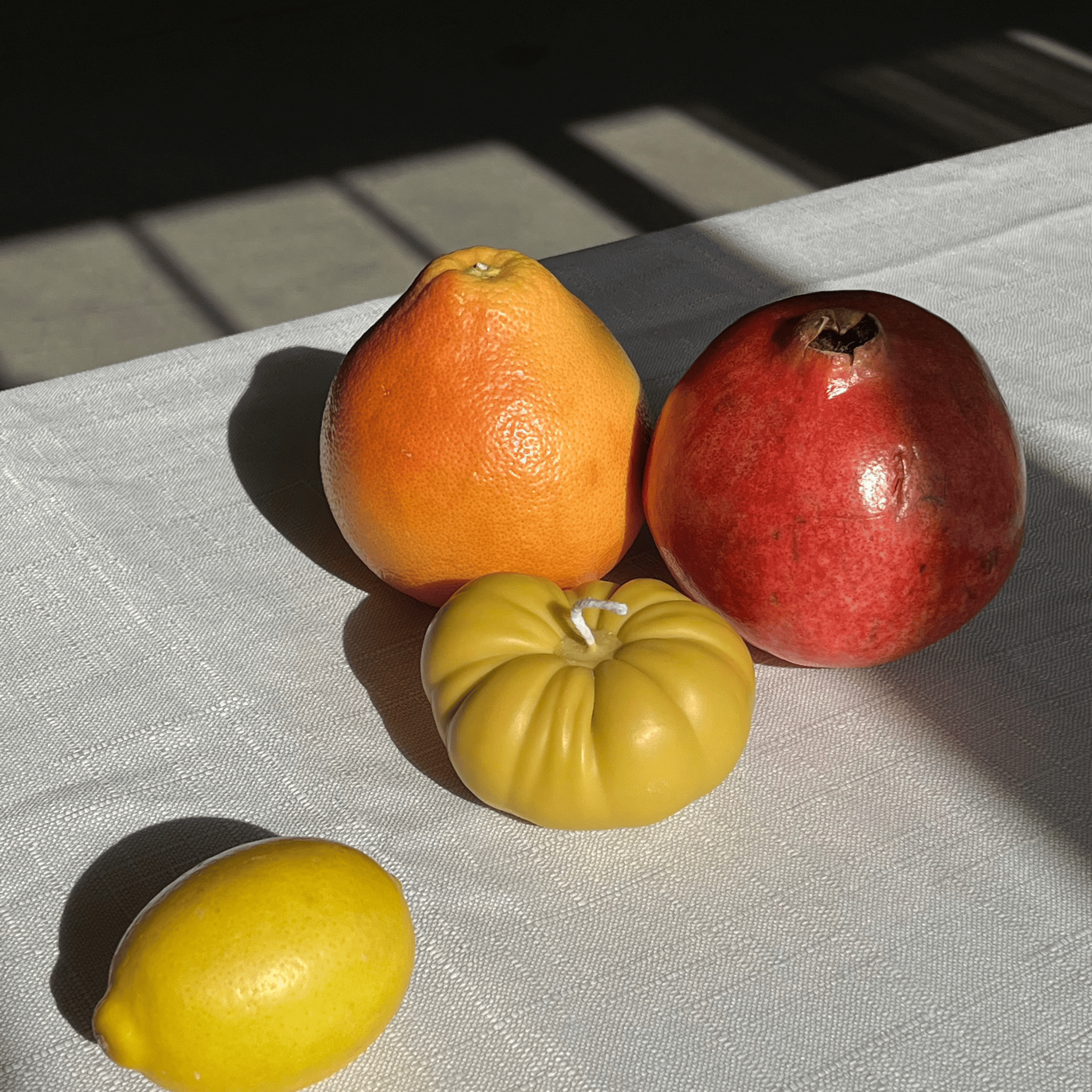 Scandles Farmers Markets Heirloom Tomato Candle - Orange