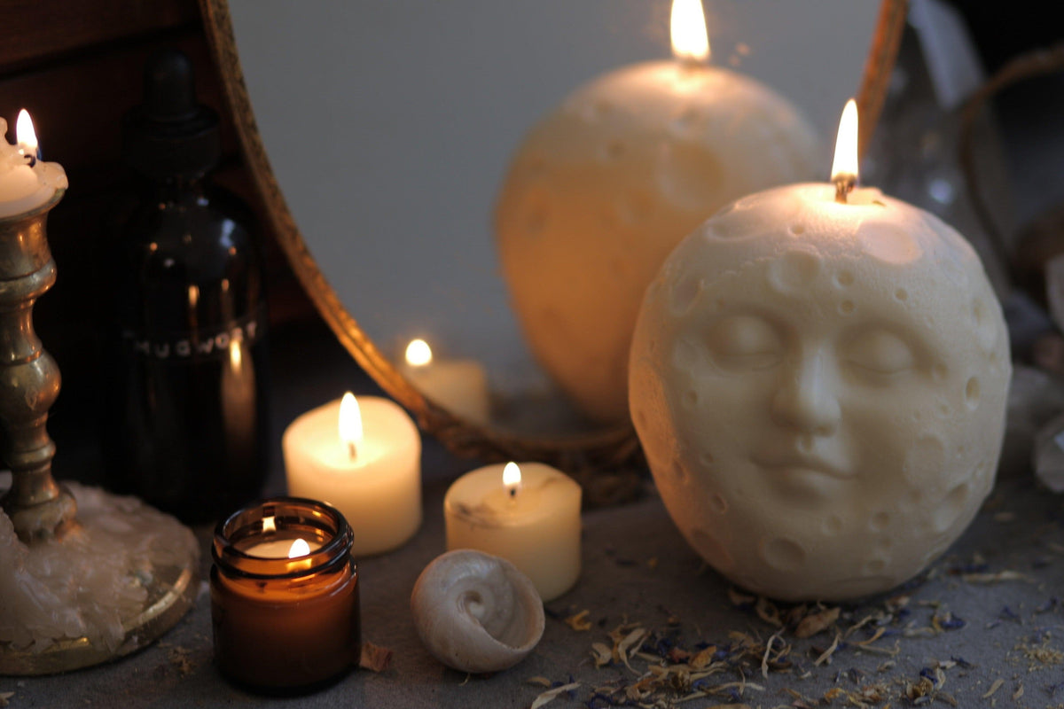 Witch in the Woods Botanicals Candle Full Moon Candle
