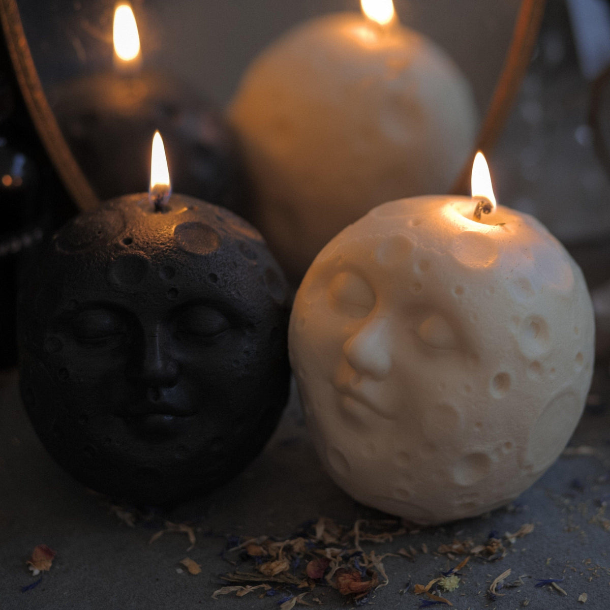 Witch in the Woods Botanicals Candle Full Moon Candle