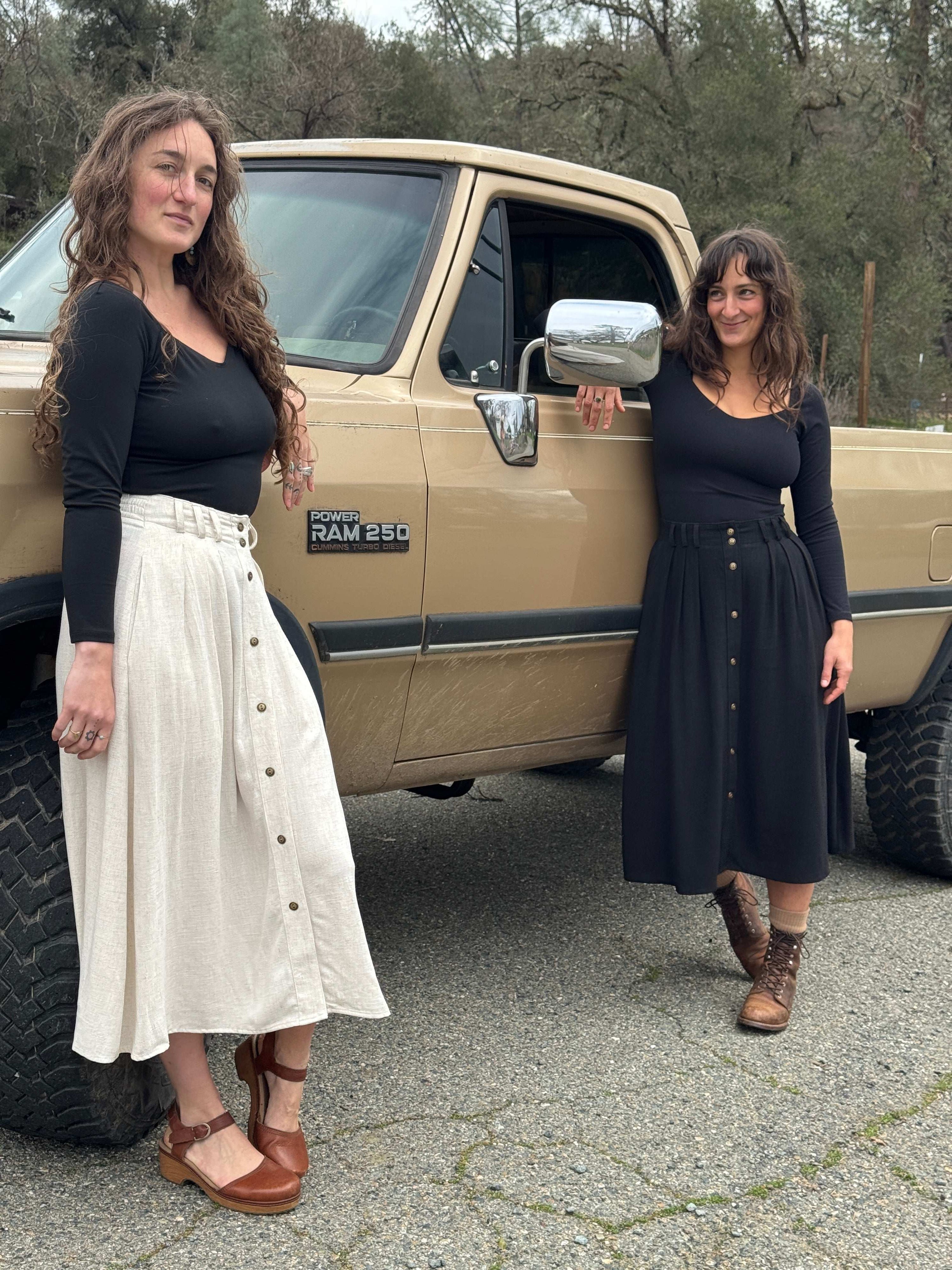 Field Day Skirt Trices Skirt in Textured Black Irish Linen