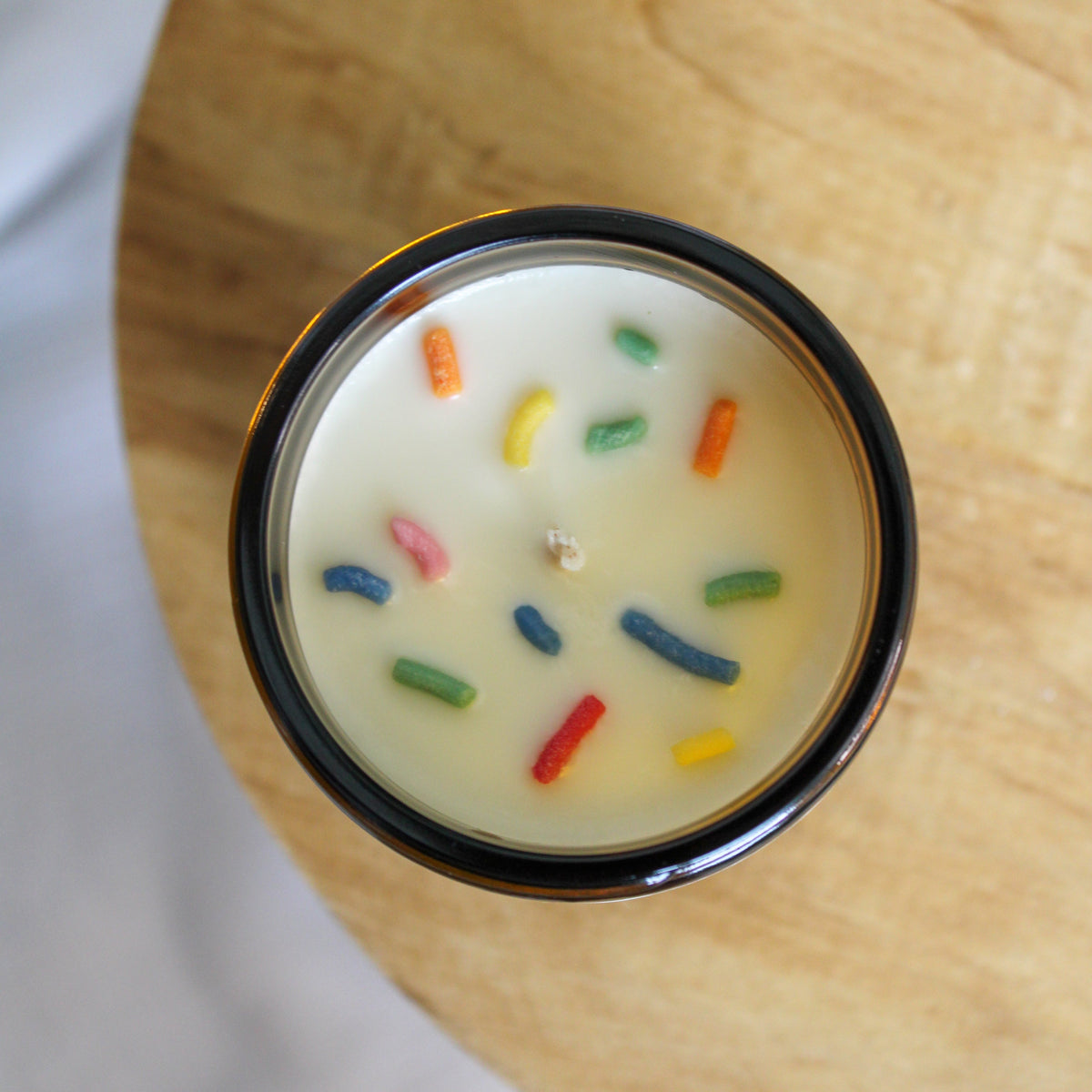 Happy Birthday 7 oz Candle with Sprinkles