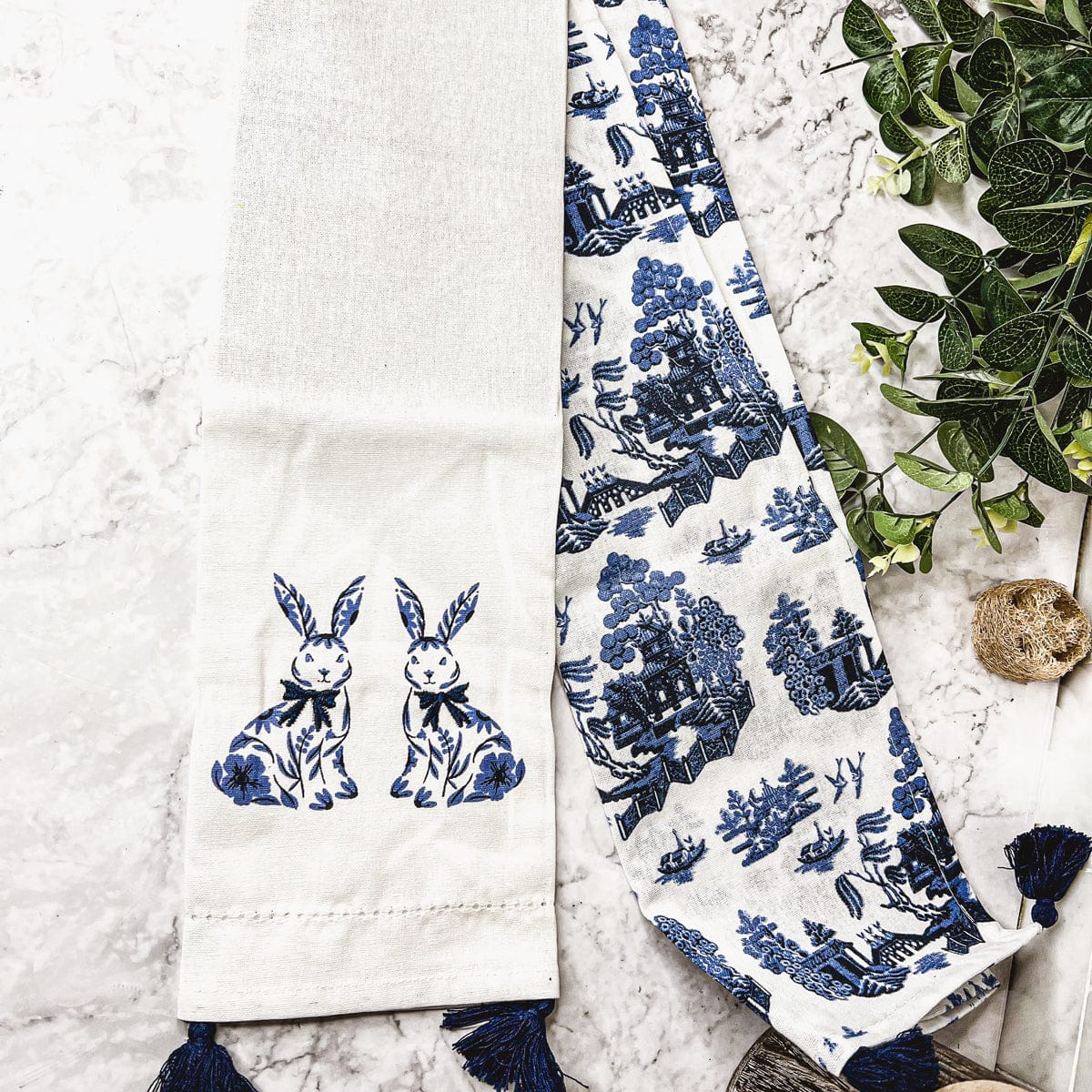 Gia Roma Dish Towel Chinoiserie Bunny