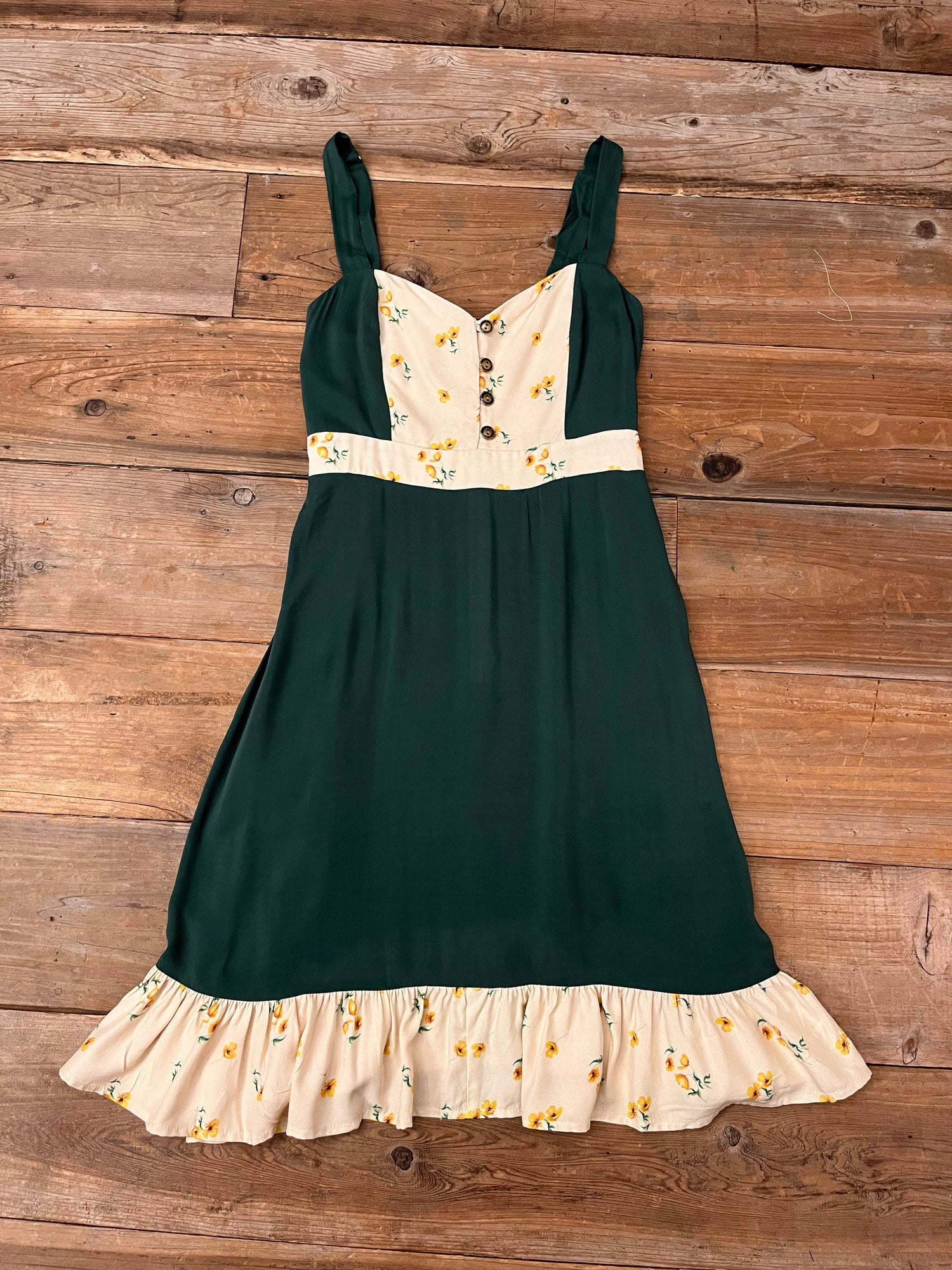 Field Day Dress Gemma Dress in Green Poppy