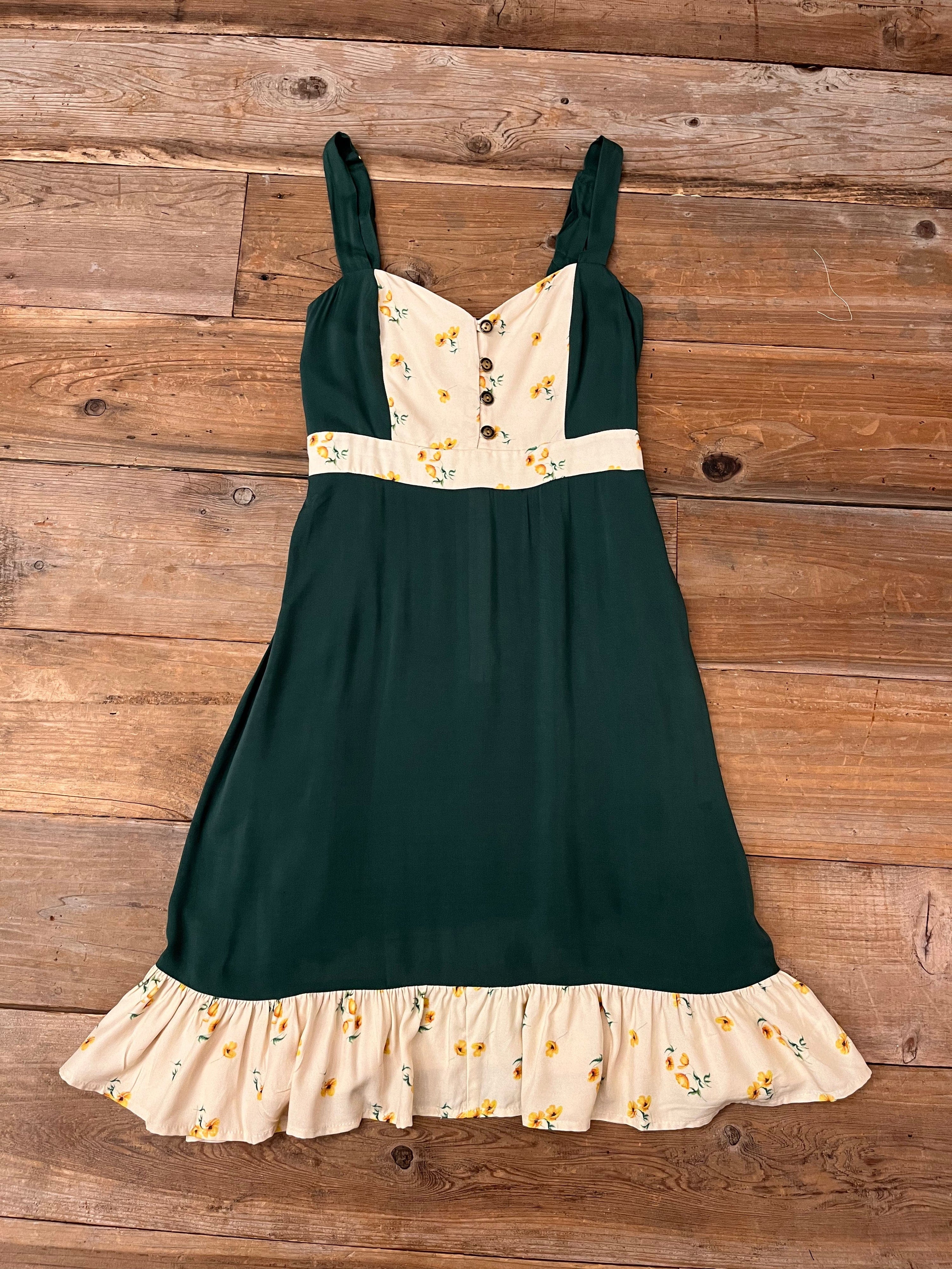 Field Day Dress Gemma Dress in Green Poppy
