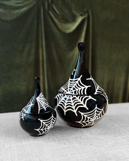 Spiderweb Teardrop Jar in Black