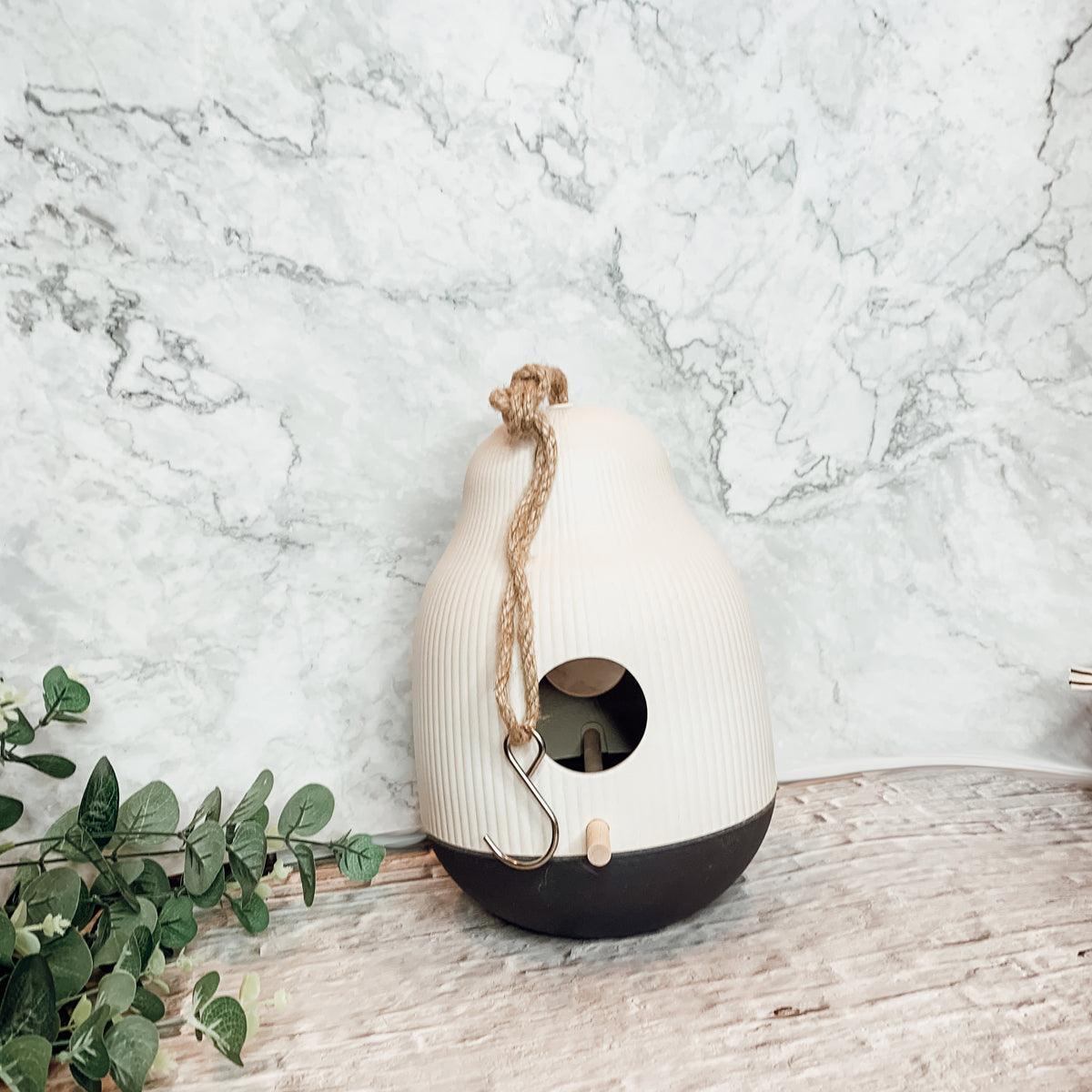 Gia Roma Bird Feeder House Cocoon Bird Feeder