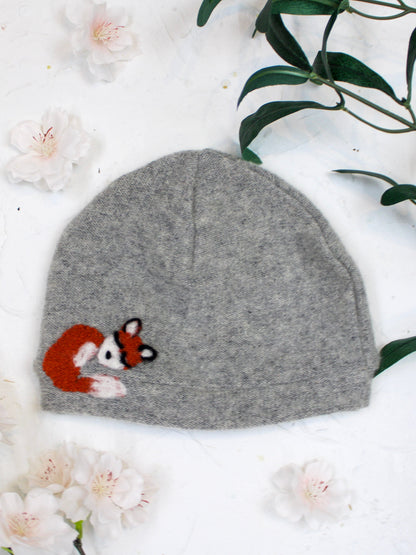 Ash &amp; Rose hat Gray Sleeping Fox Cashmere Hat - Baby