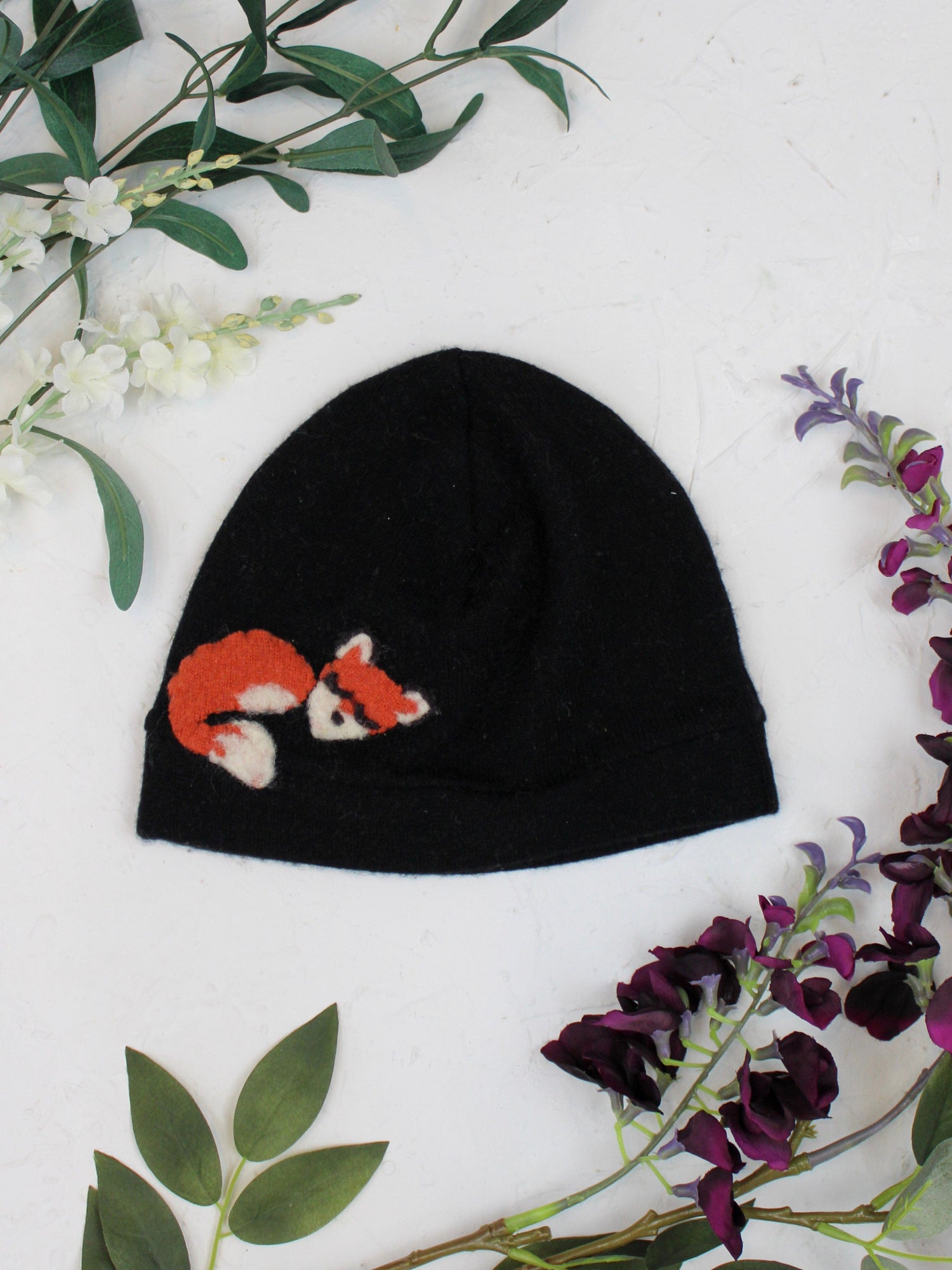Sleeping Fox Cashmere Hat - Child