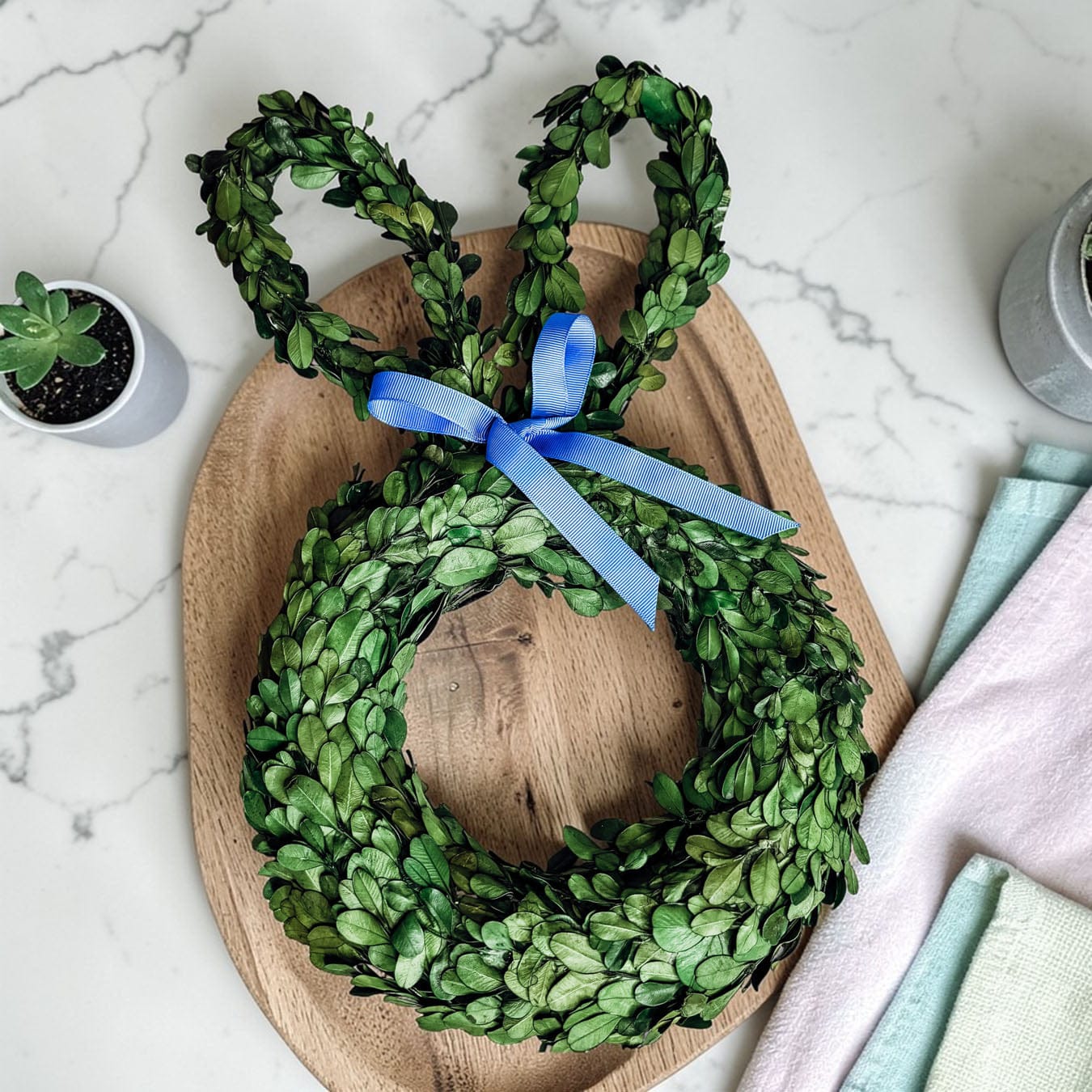 Gia Roma wreath Bunny Wreath Boxwood