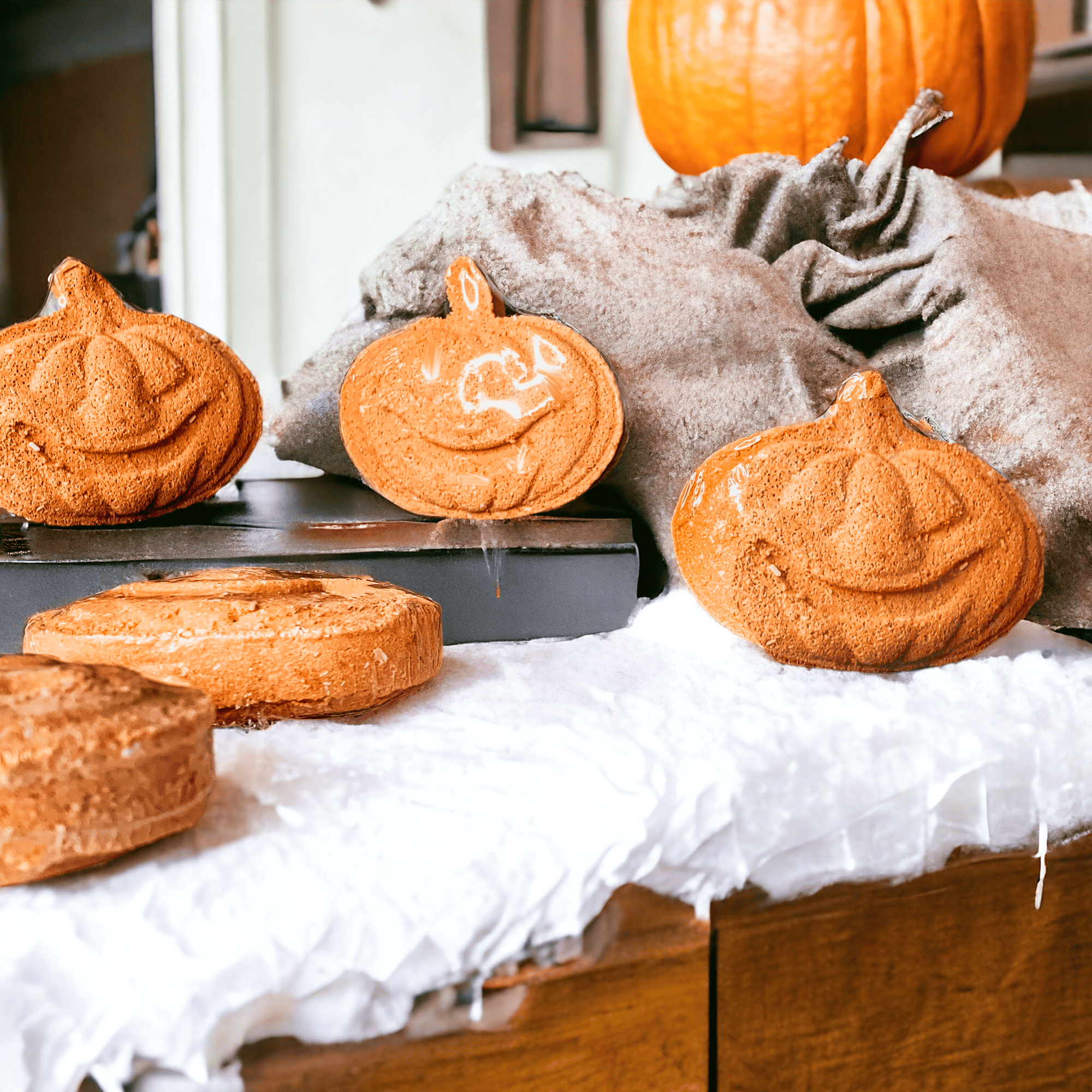 Gia Roma Fall Pumpkin Spice Bath Bomb 3.5oz