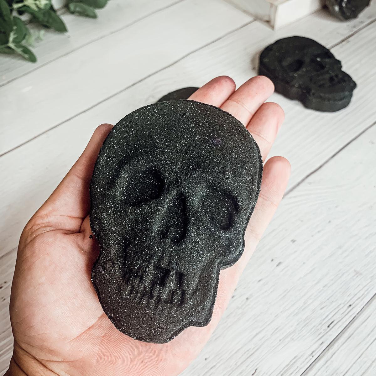 Gia Roma Fall Halloween Skull Bath Bomb 5oz