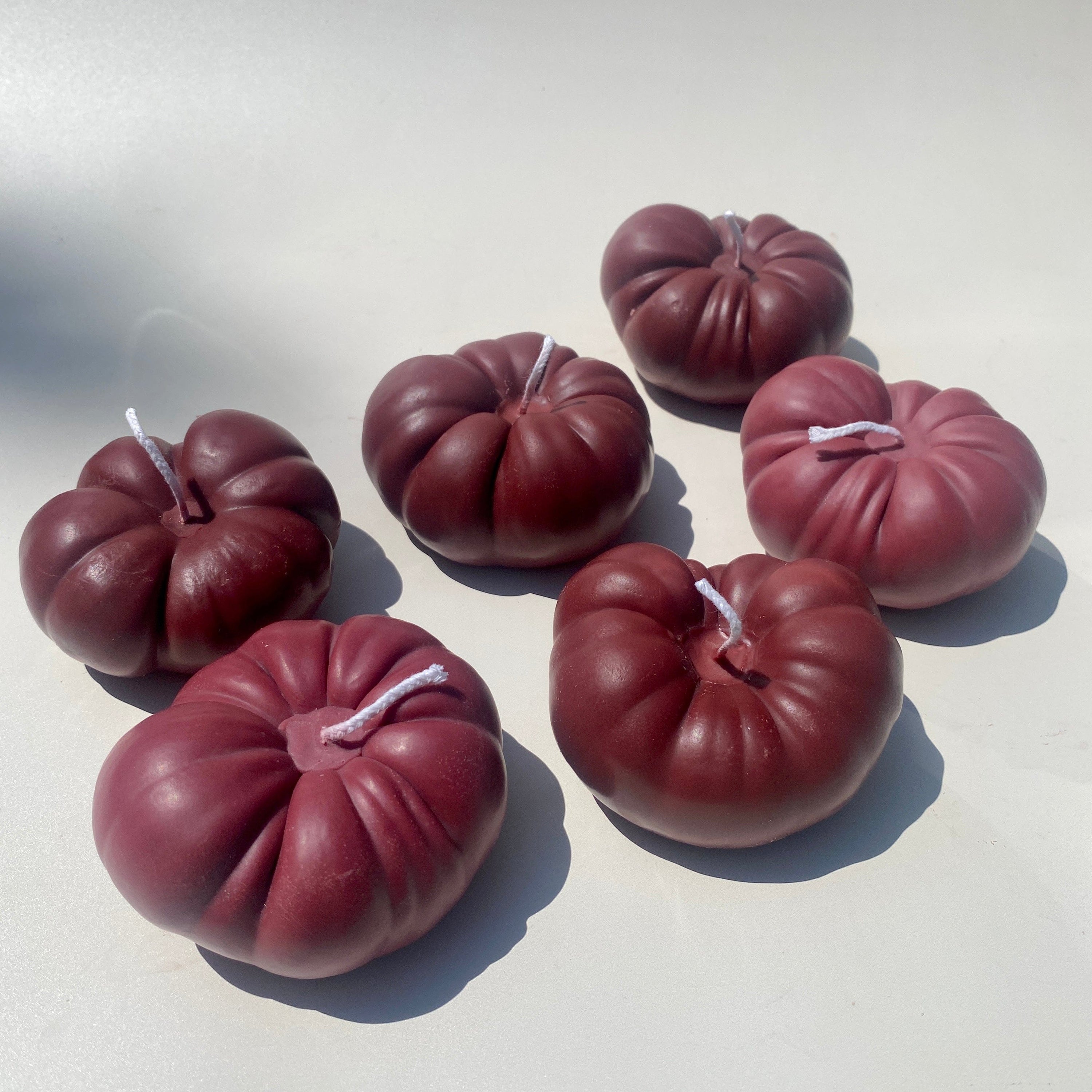 Scandles Farmers Markets Purple / Tomato Leaf / 6 Pack of Tomatoes Heirloom Tomato Candle - Purple