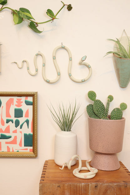 Horizontal Ceramic Wall Snake