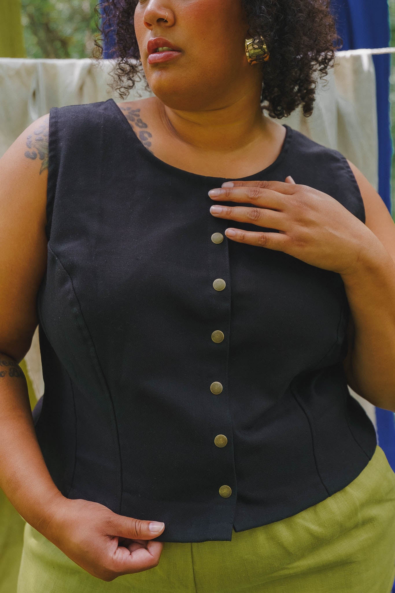 Katherine Vest in Onyx