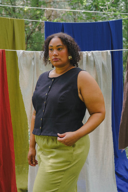 Katherine Vest in Onyx