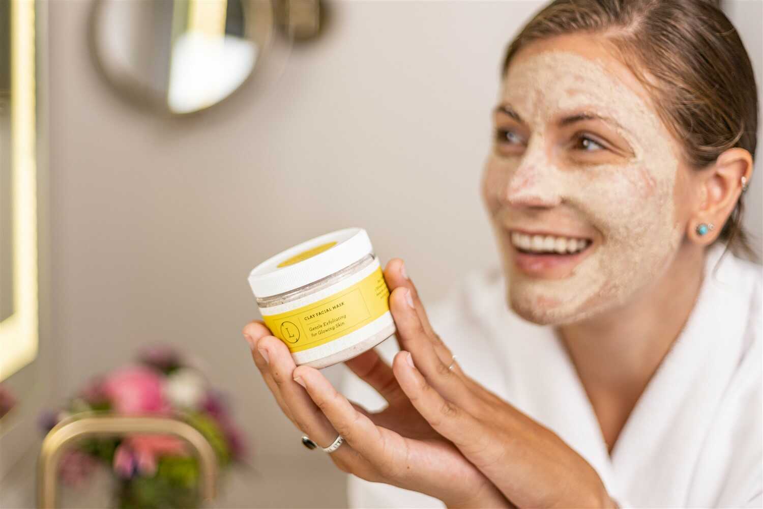 Lizush BODY SCRUBS Natural Clay Facial Mask, Exfoliating Mask, Glowing skin Mask