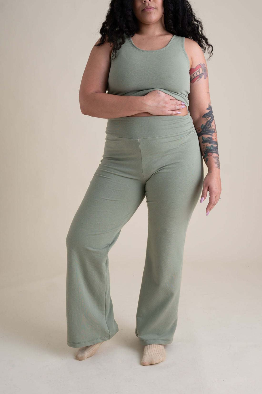 Eleanor Pants in Pistachio