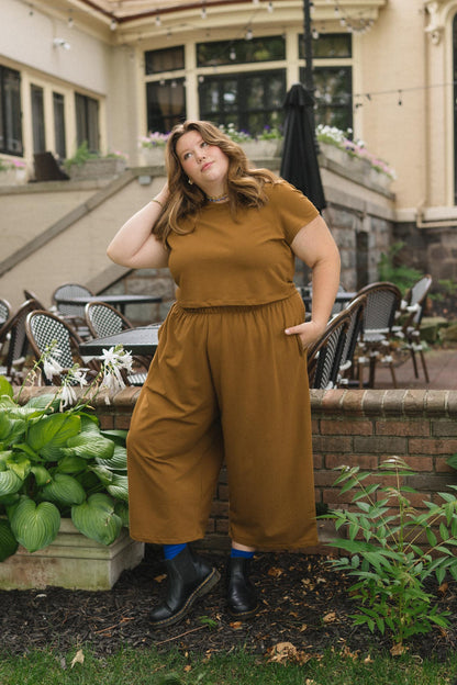 Eden Tee in Almond
