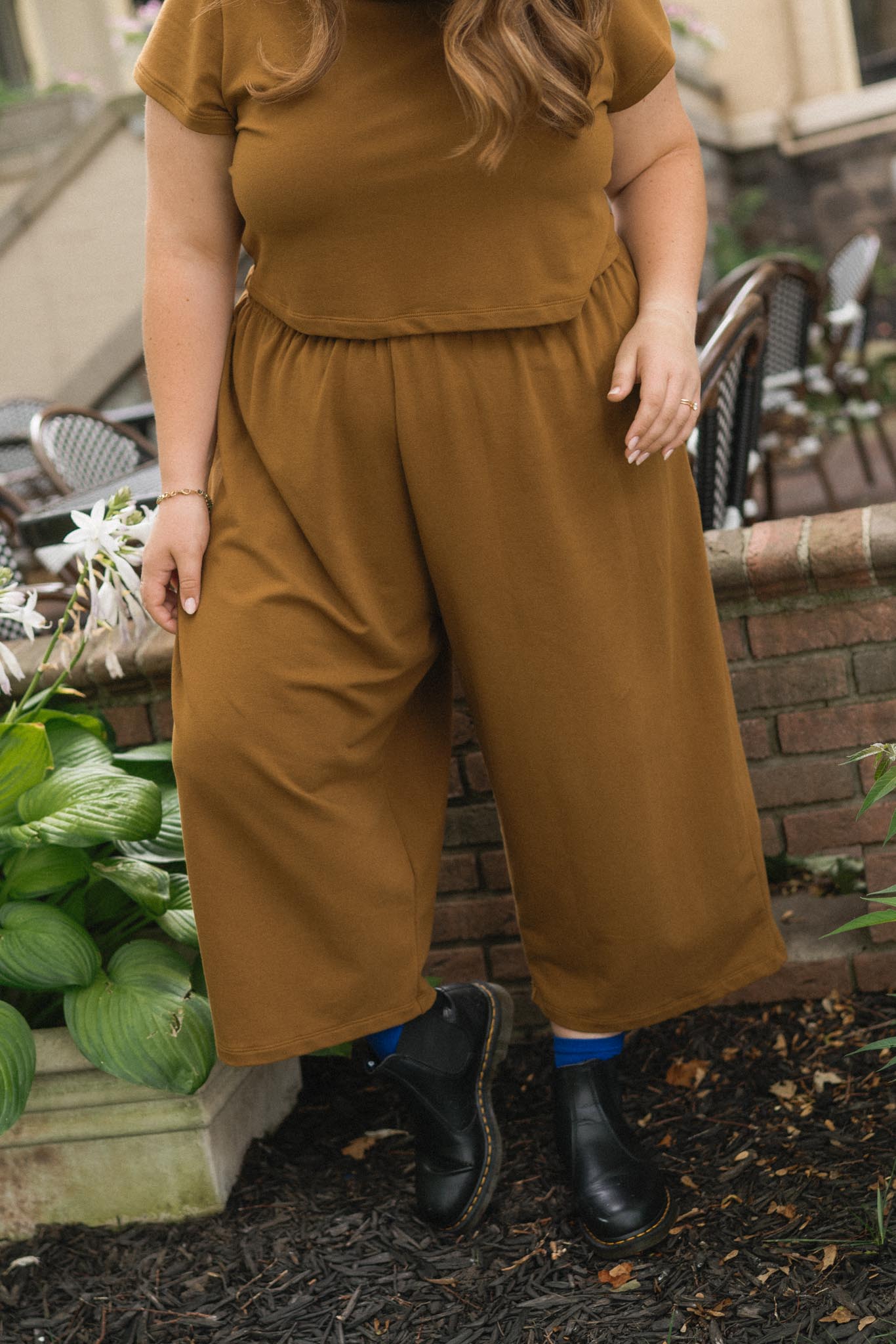 Zinat Pant in Almond