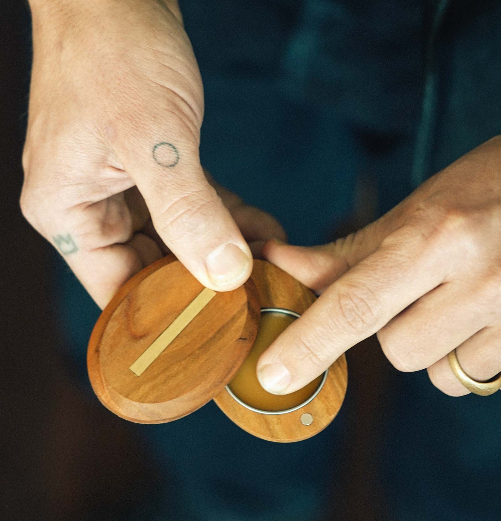 "Nameless Earth" Solid Cologne