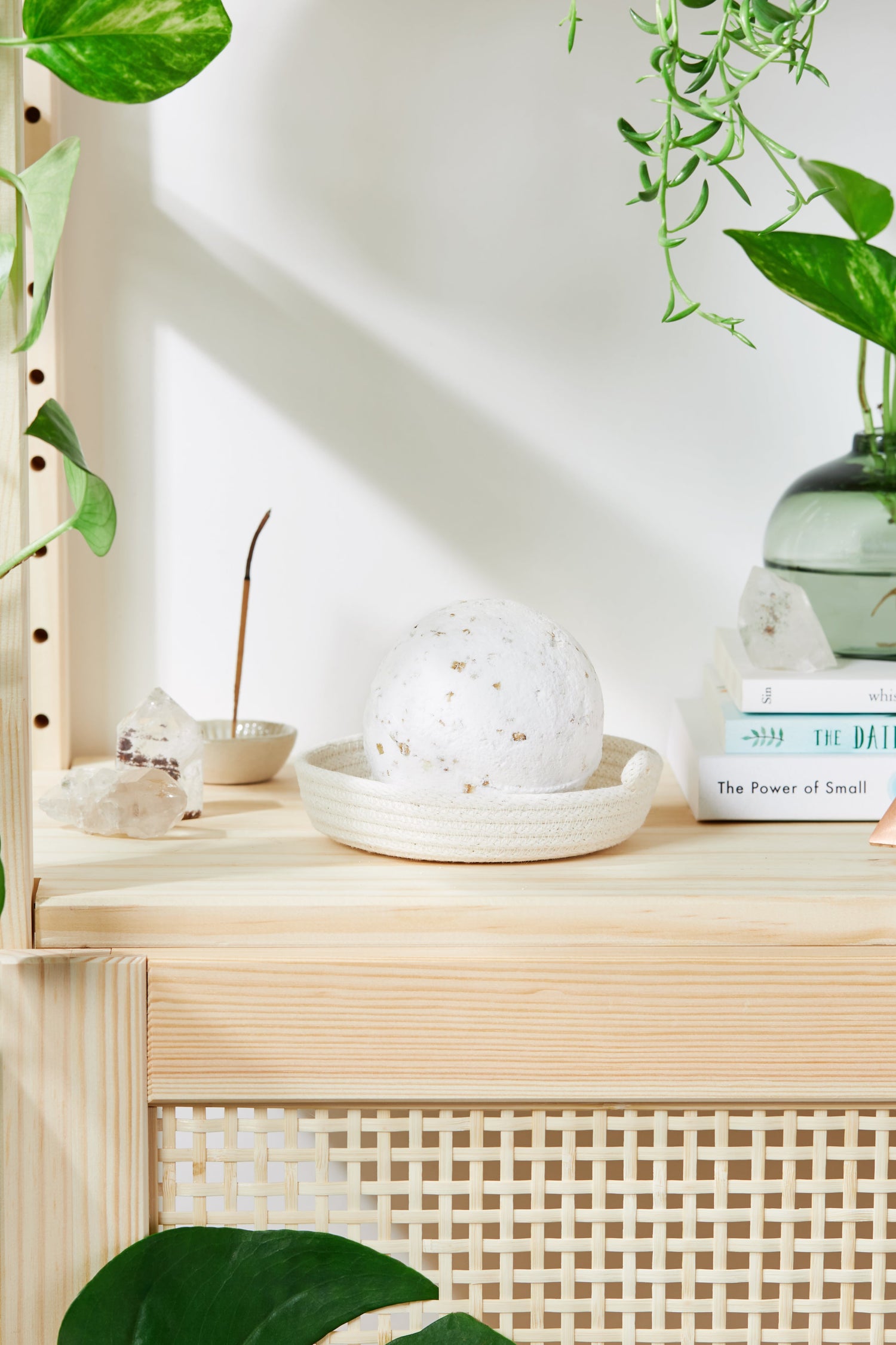 Oat &amp; Honey Bath Bomb