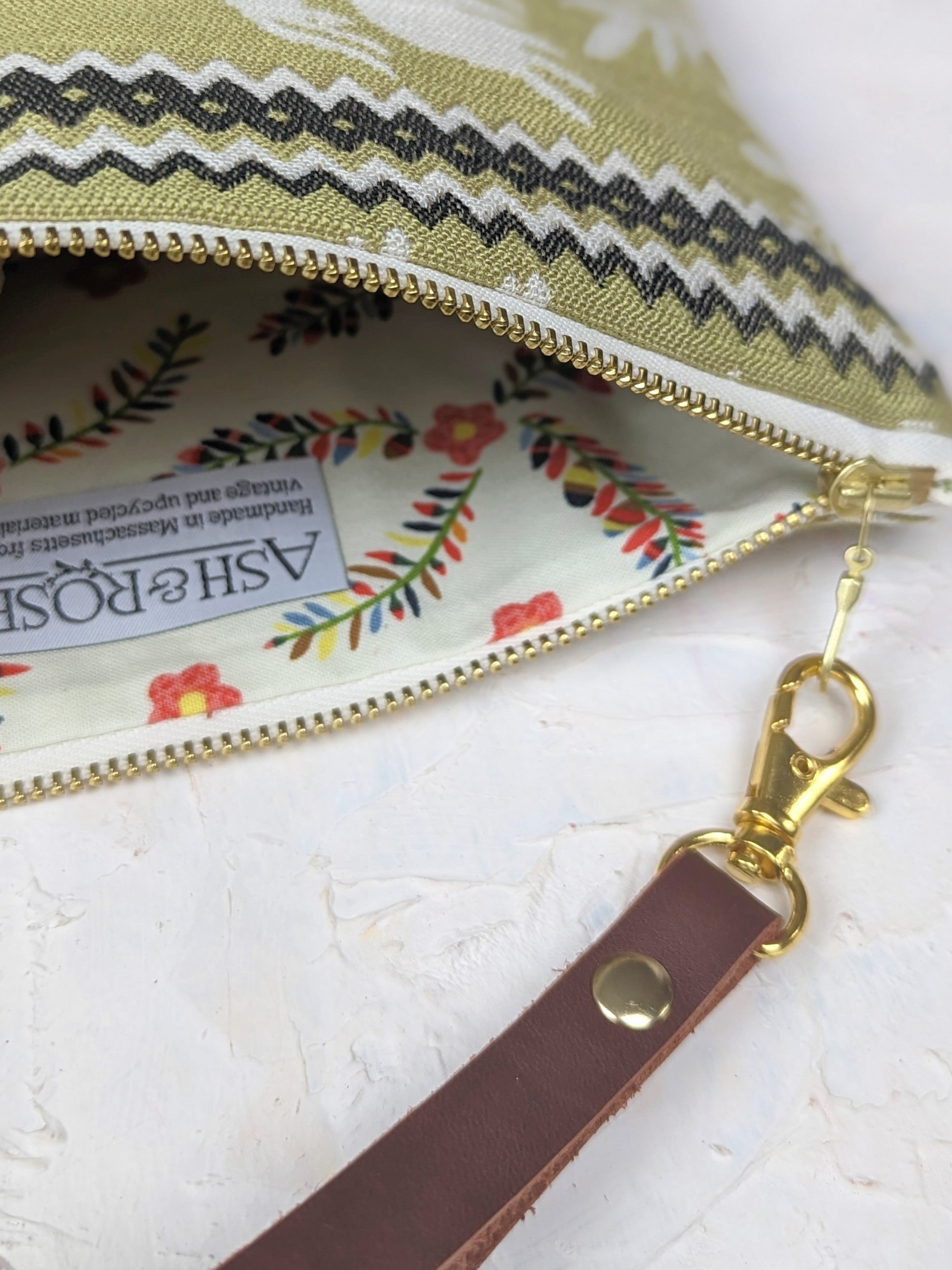 Folk Life Wristlet Purse - My American Goods